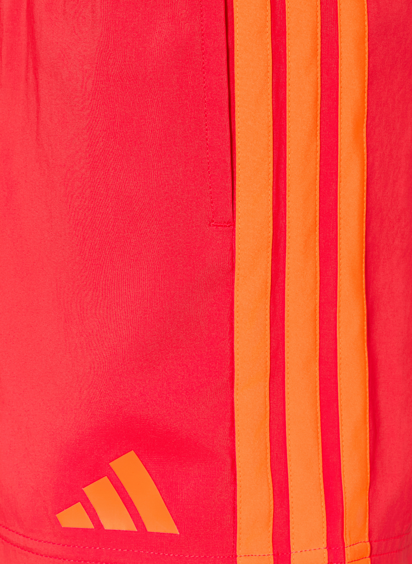 adidas Badeshorts 3-STREIFEN SHORT 5INCH: NEONROT / NEONORANGE