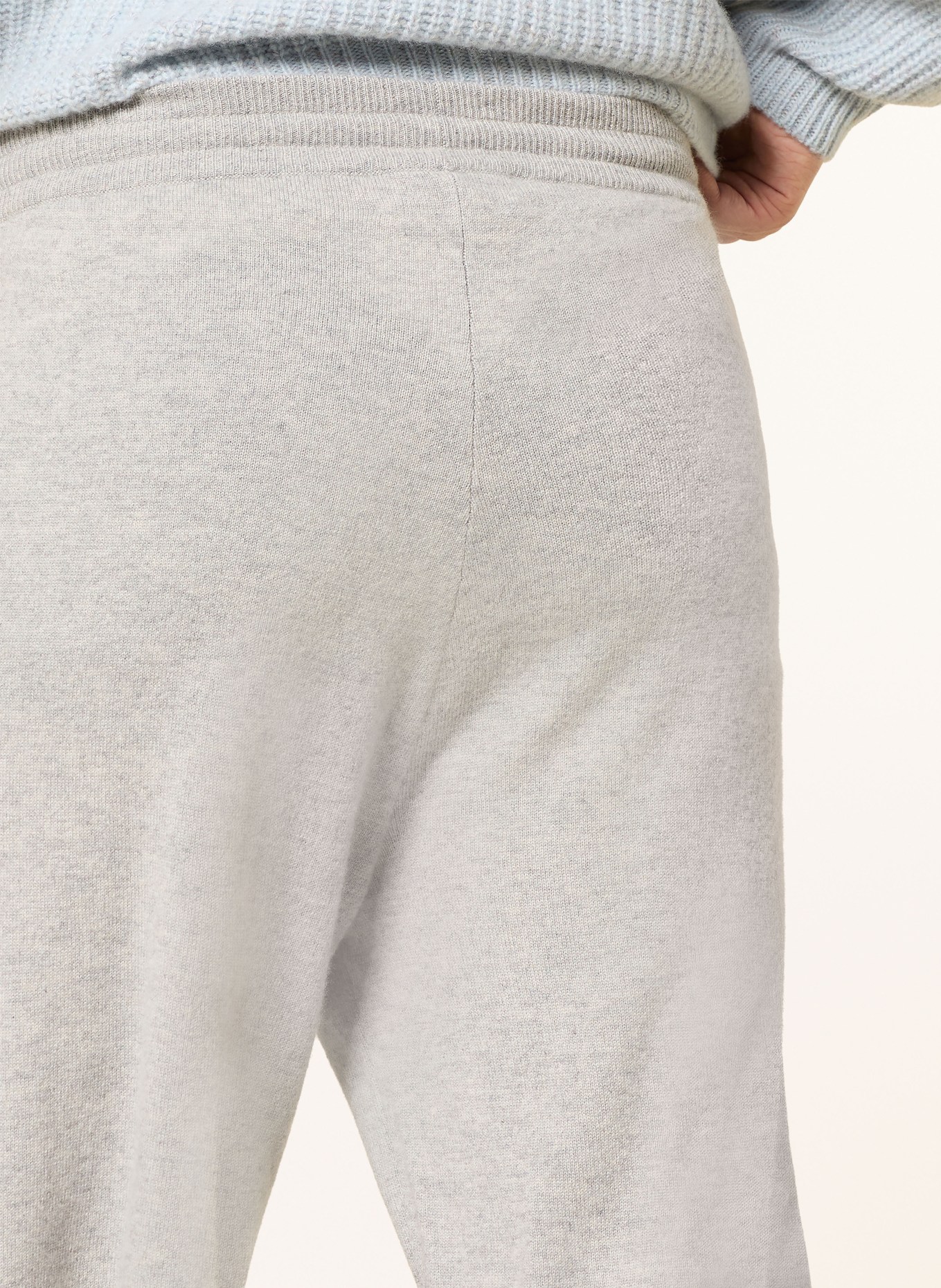 LISA YANG FELIX gebreide short van kasjmier: GRIJS