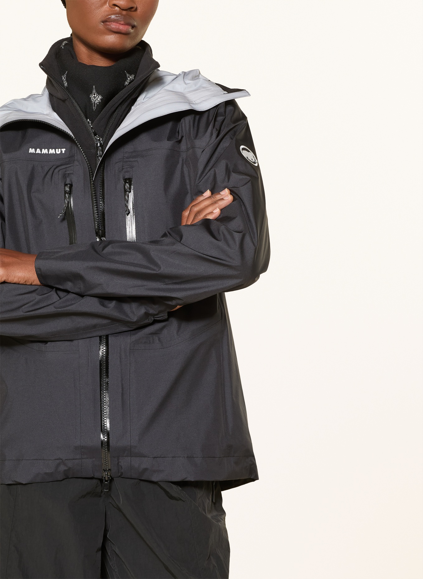 MAMMUT Hardshell-Jacke TAISS LIGHT: SCHWARZ