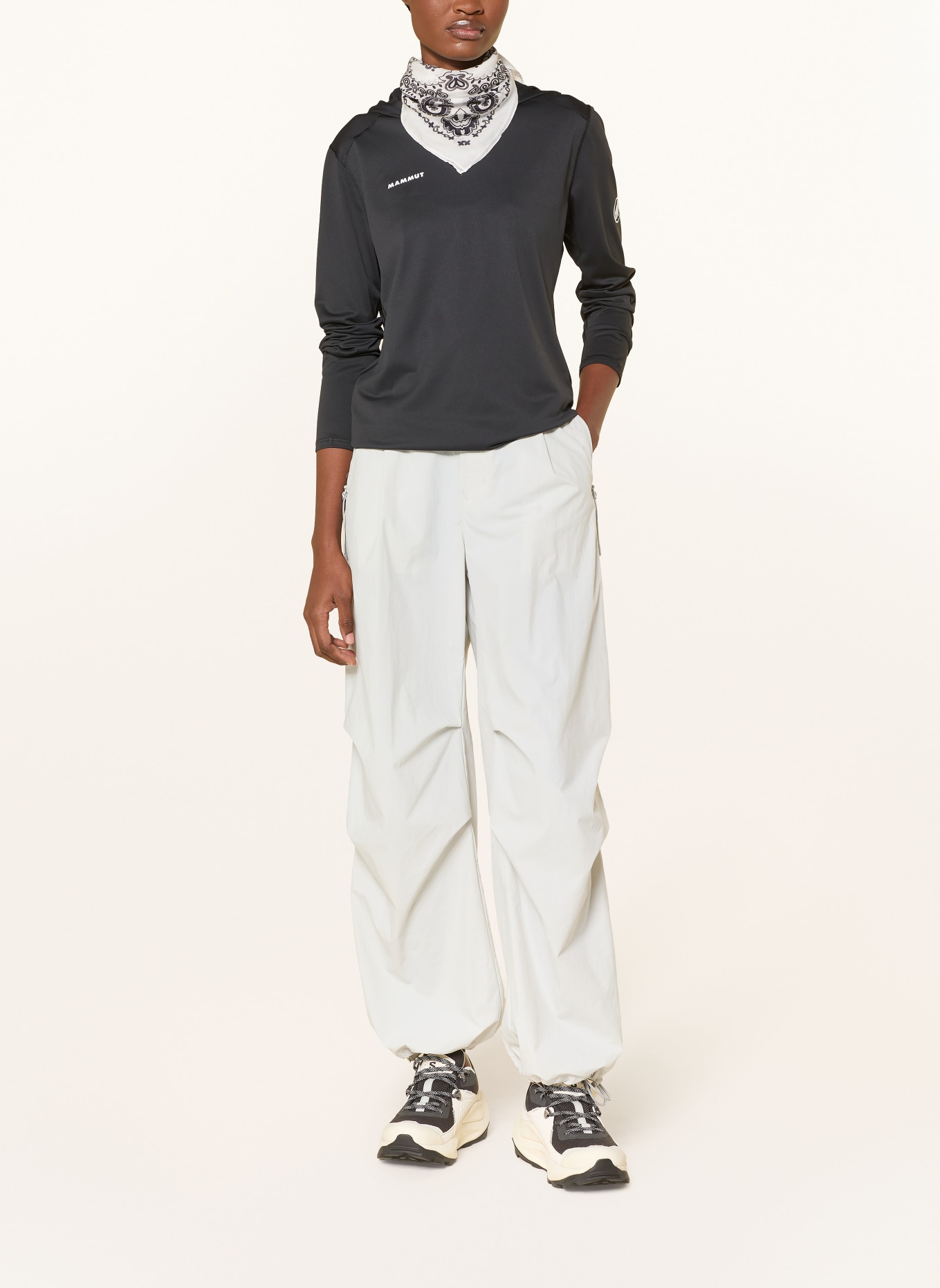 MAMMUT Functionele hoodie SELUN FL SUN: ZWART