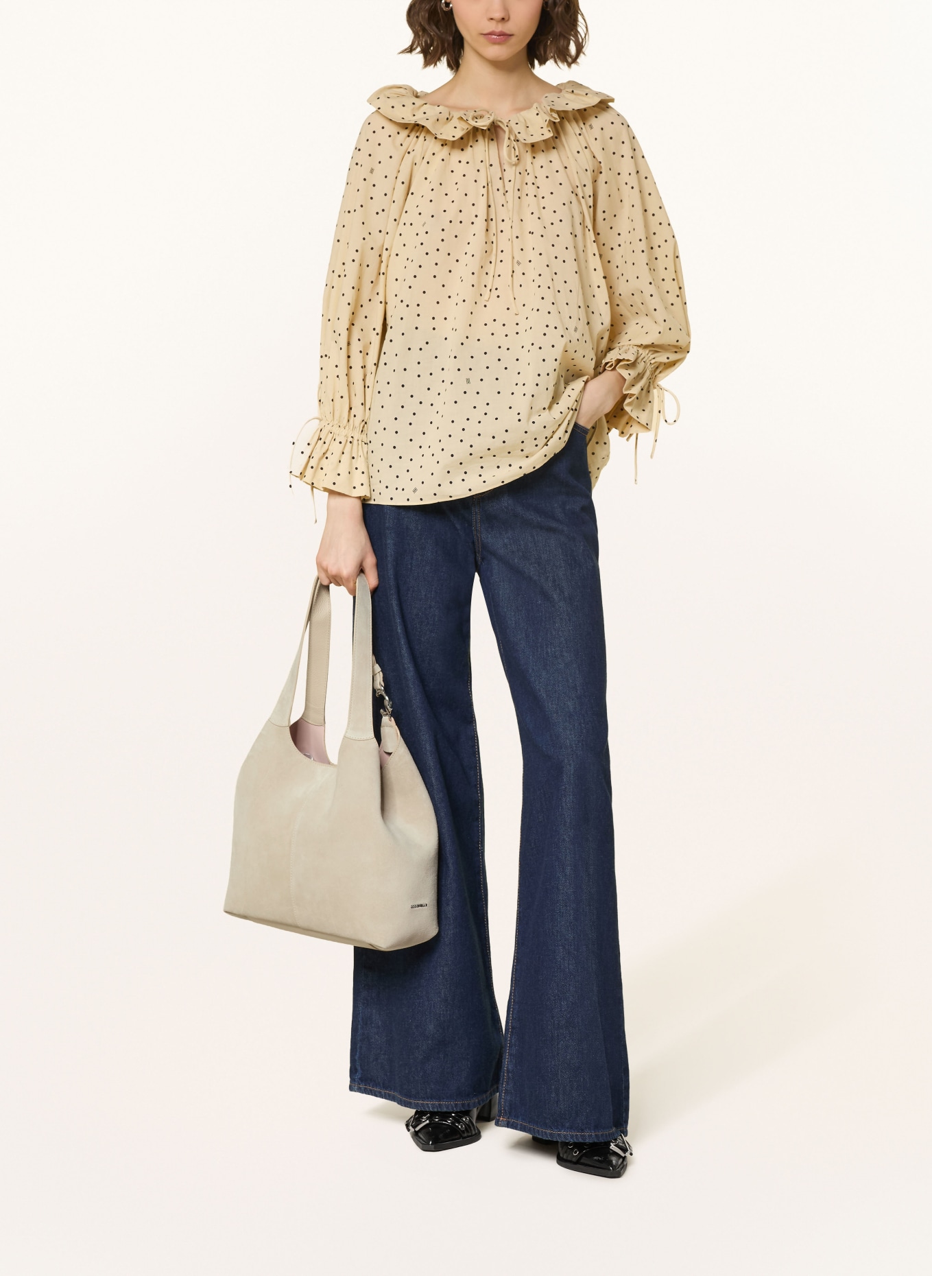 COCCINELLE Shopper with pouch: CREAM