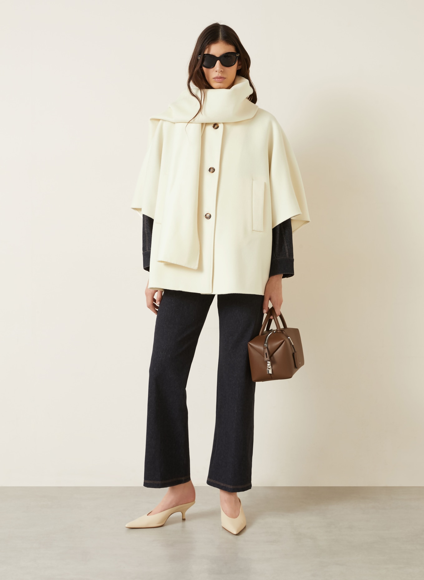 Max Mara Cashmere cape ABLASONE met afneembare sjaal: ECRU