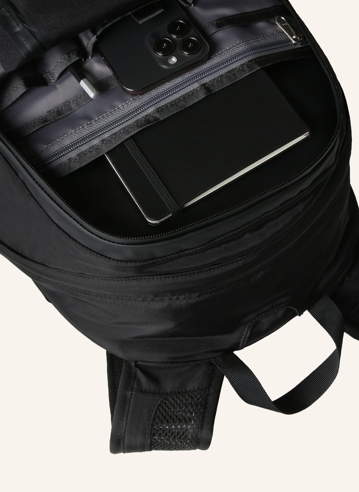 THE NORTH FACE Sac à dos HOT SHOT BASE CAMP 25,5 l avec compartiment pour ordinateur portable: NOIR