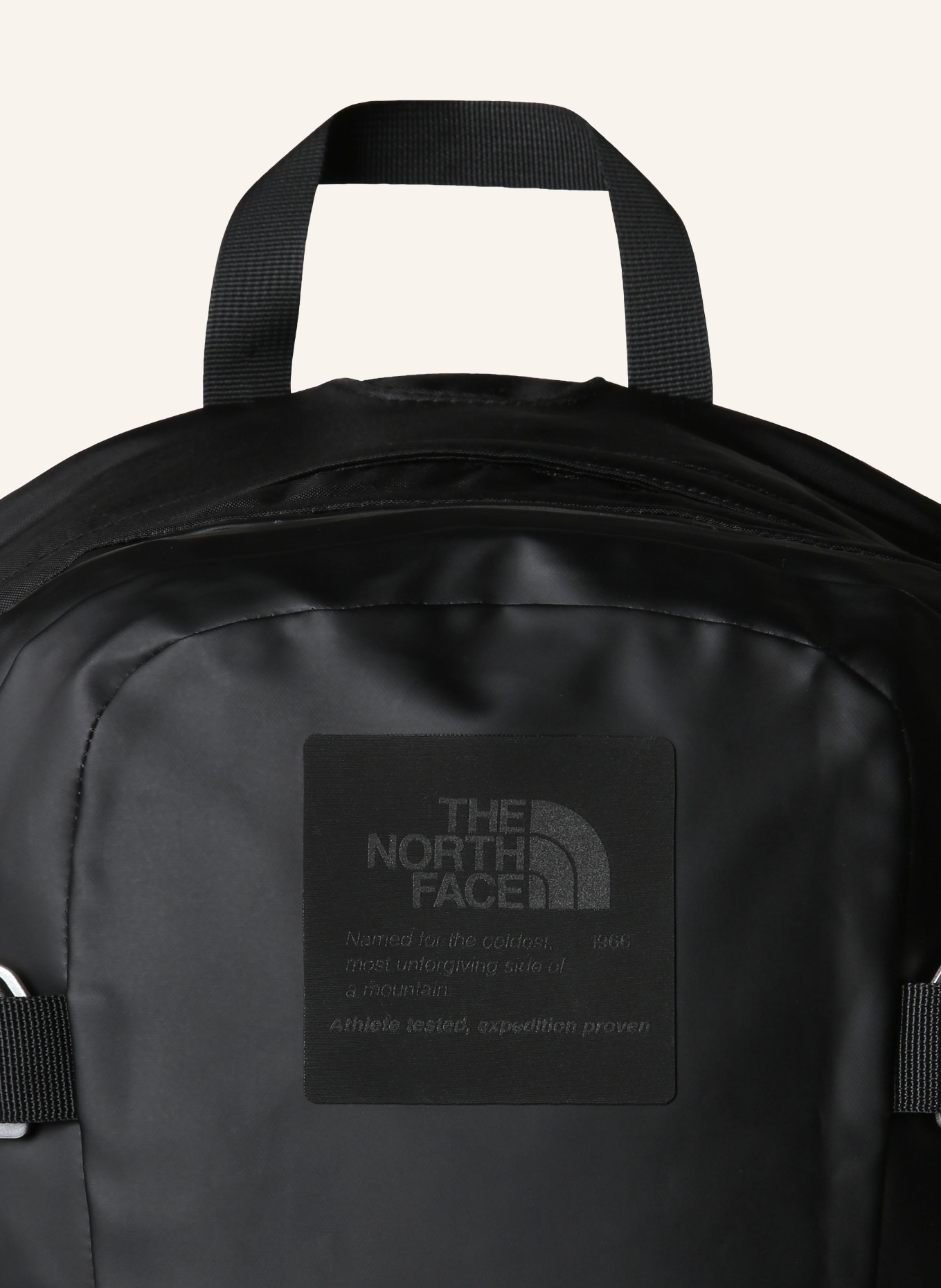 THE NORTH FACE Sac à dos HOT SHOT BASE CAMP 25,5 l avec compartiment pour ordinateur portable: NOIR