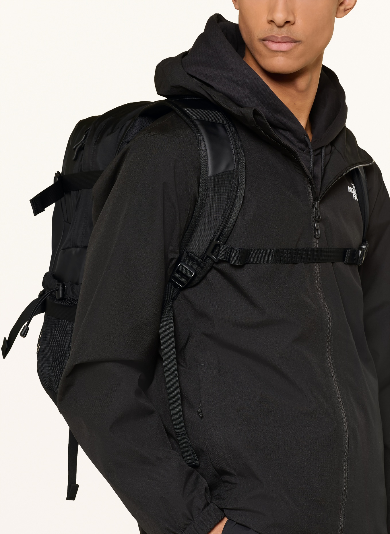 THE NORTH FACE Rugzak HOT SHOT BASE CAMP 25,5 l met laptopvak: ZWART