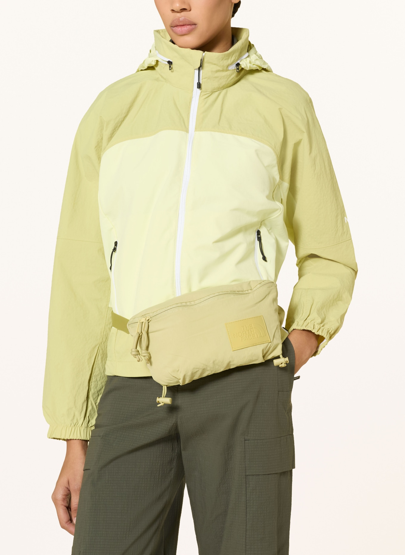 THE NORTH FACE Heuptas NEVER STOP: LICHTGROEN