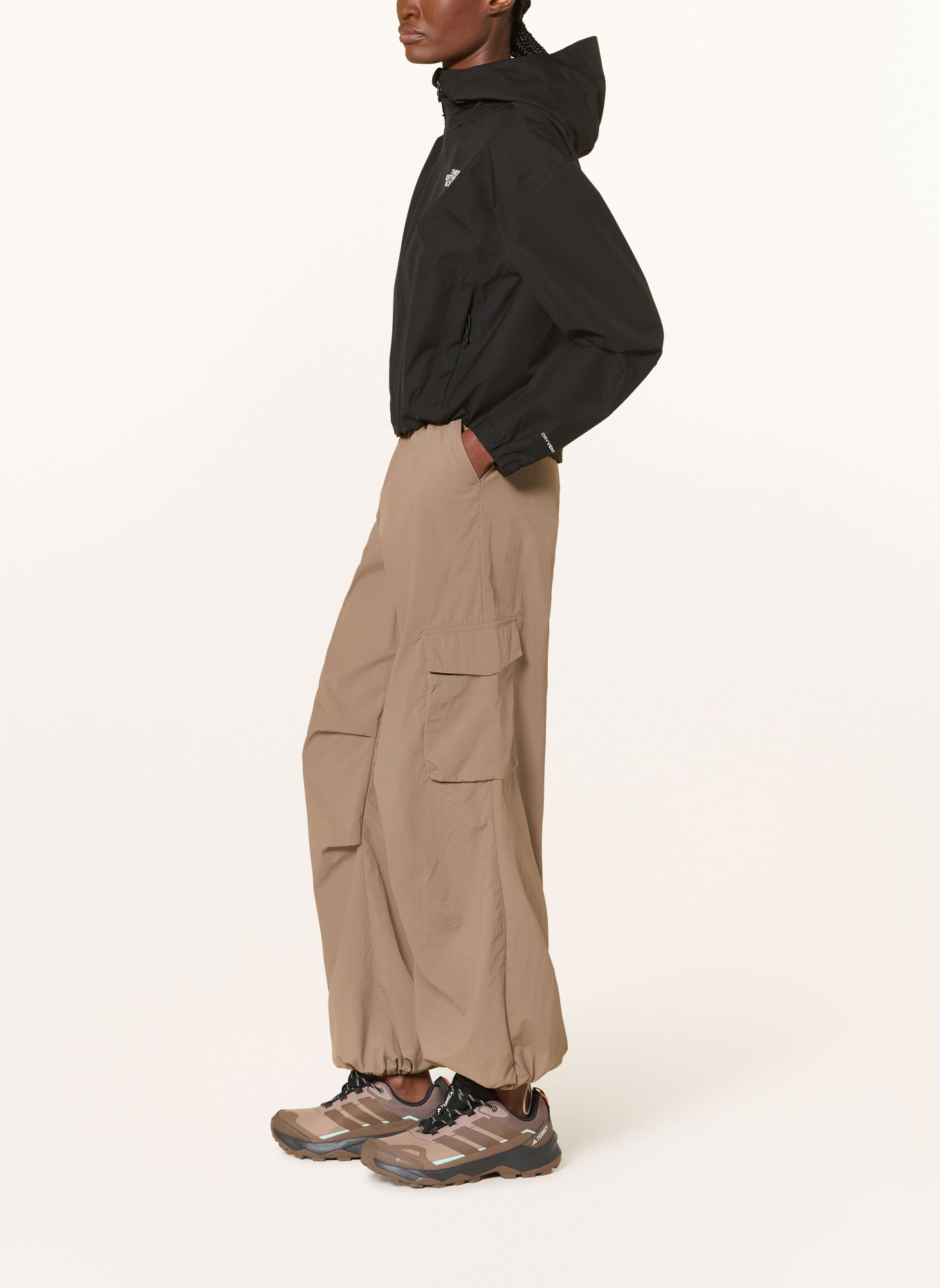 THE NORTH FACE Regenjacke QUEST MONO CROPPED: SCHWARZ