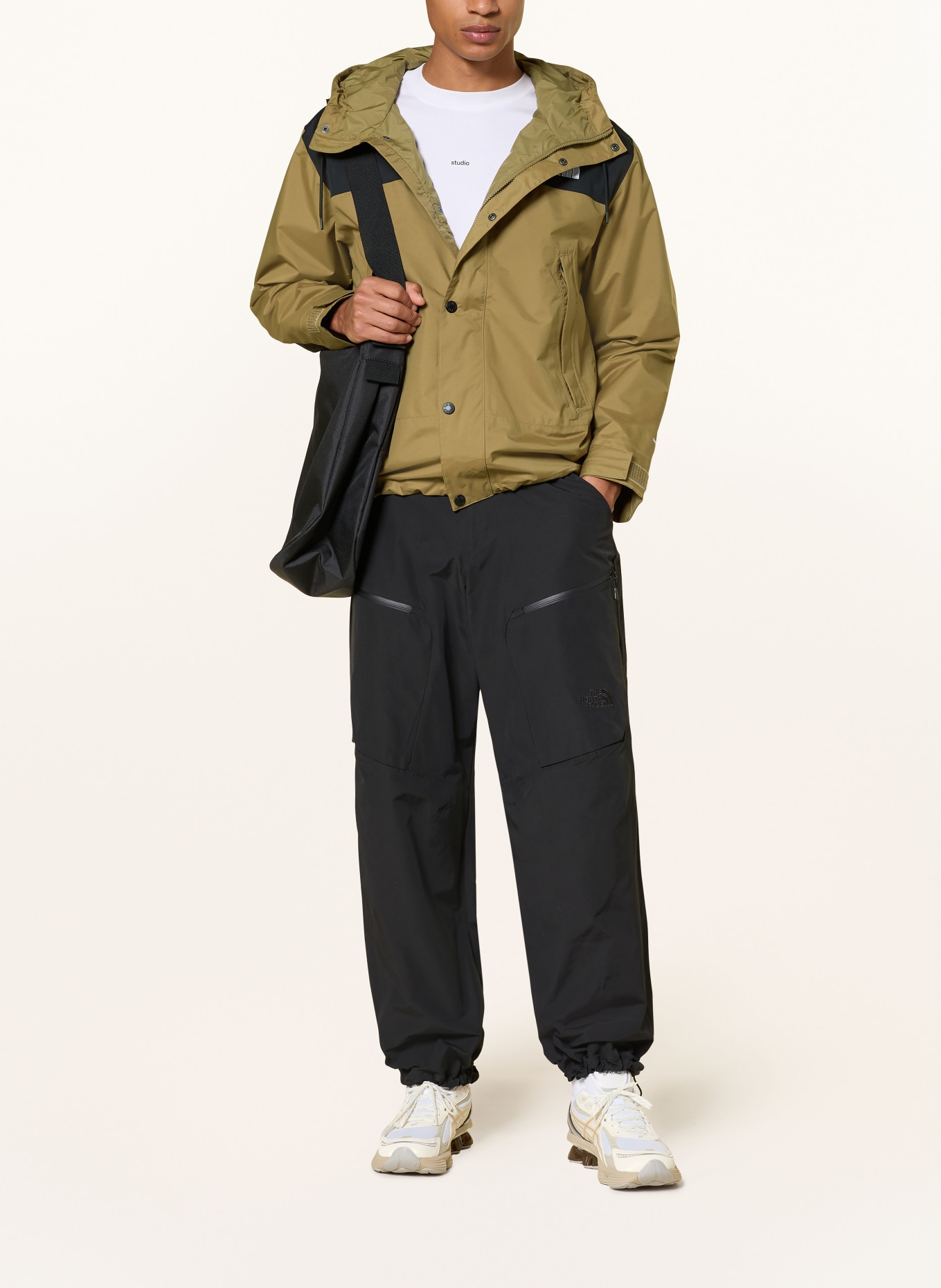 THE NORTH FACE Veste fonctionnelle REIGN ON: KAKI / NOIR