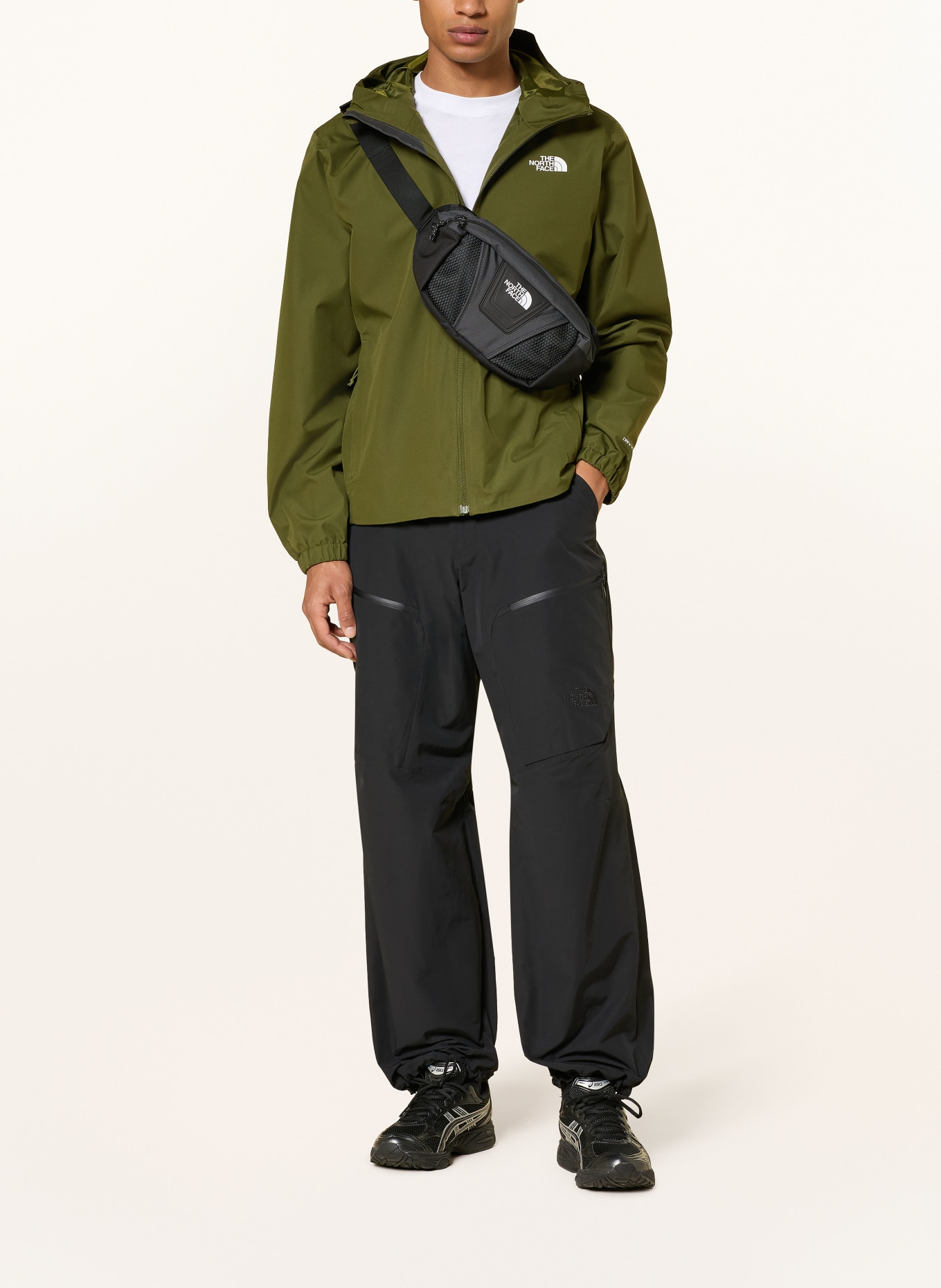 THE NORTH FACE Kurtka funkcjonalna QUEST: ZIELONY