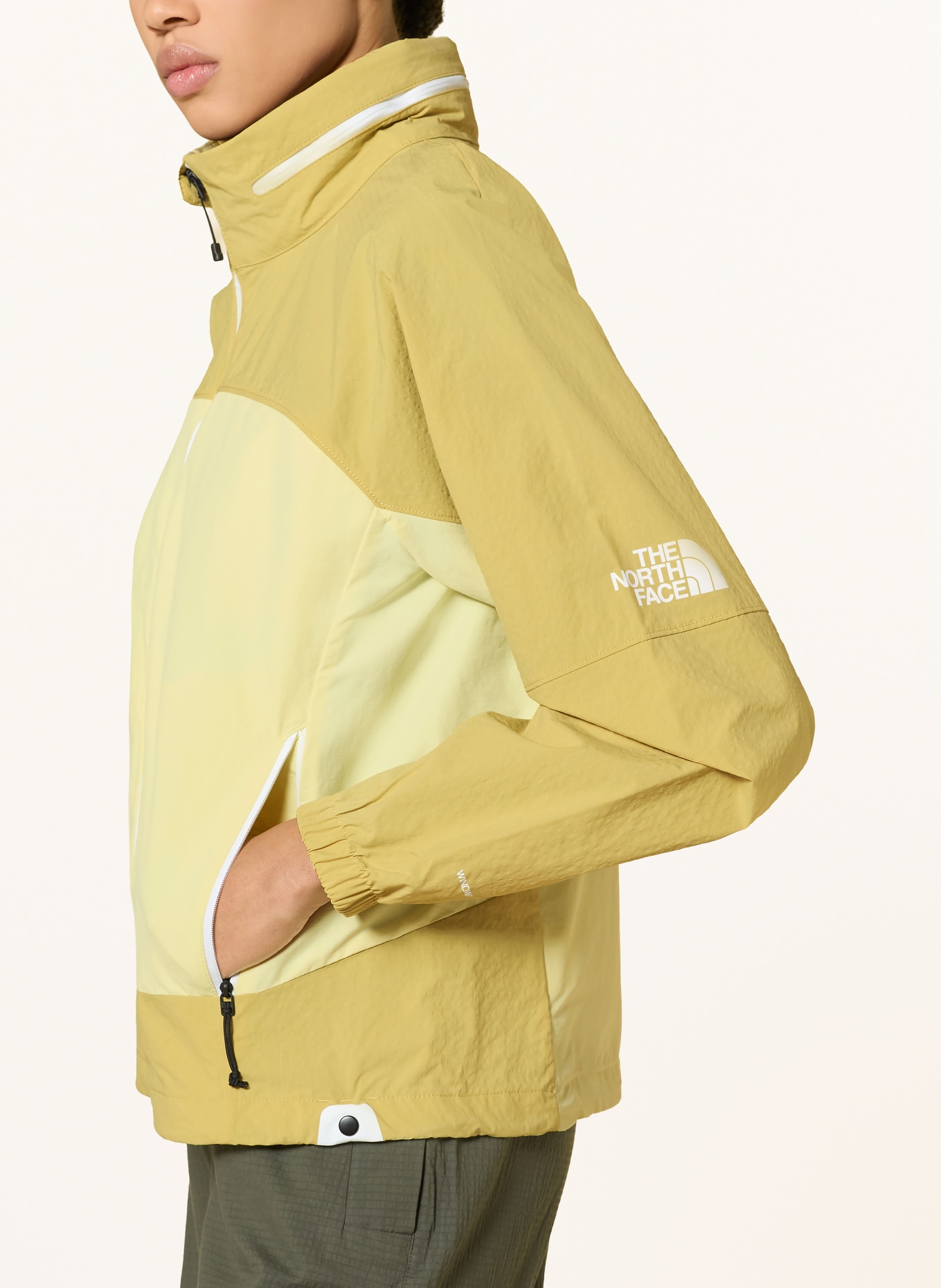 THE NORTH FACE HIKE UTILITY Windbreaker: YELLOW