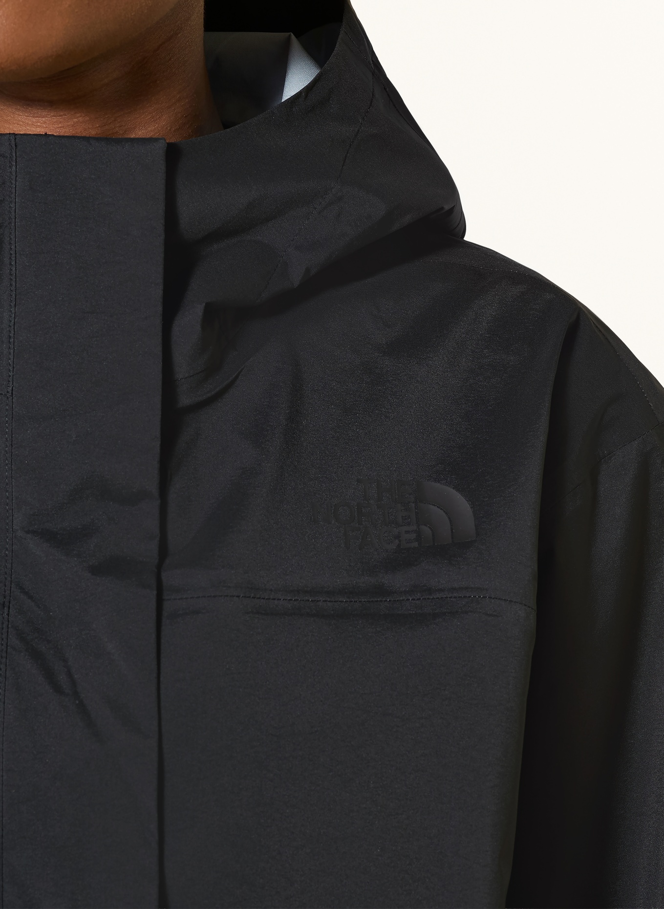 THE NORTH FACE Regenparka VOYAGE 3L HOODED: SCHWARZ