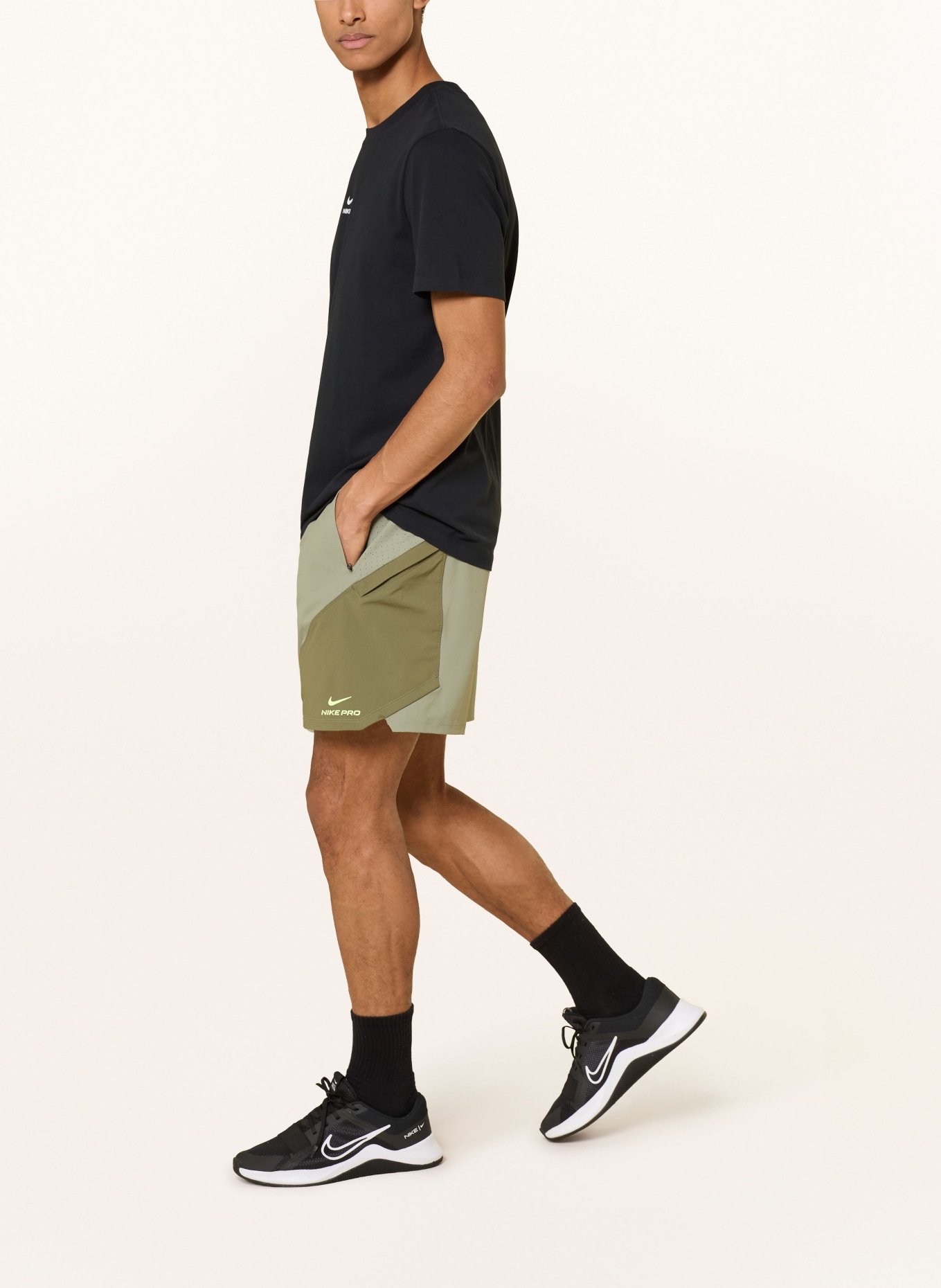 Nike Trainingsbroek PRO: LICHTGROEN / NEONGEEL / OLIJF