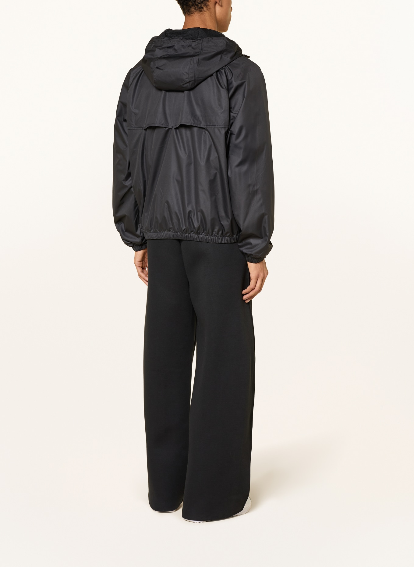 Nike WINDRUNNER Performance Jacket: BLACK