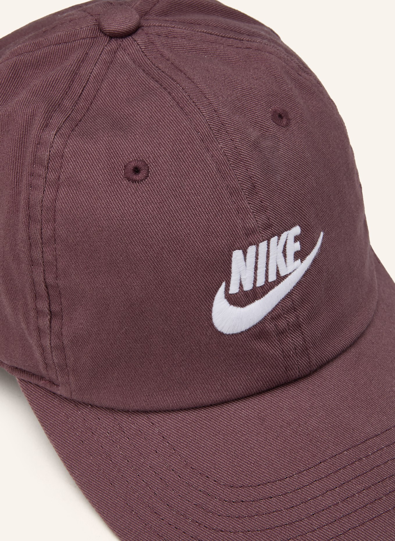 Nike Cap CLUB: ALTROSA / WEISS