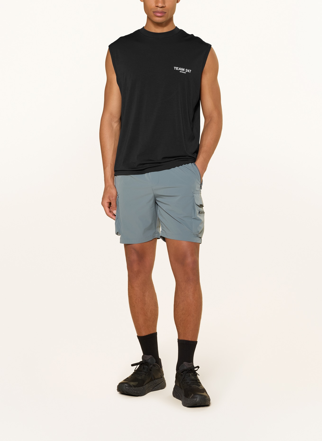 247 REPRESENT Top: SCHWARZ