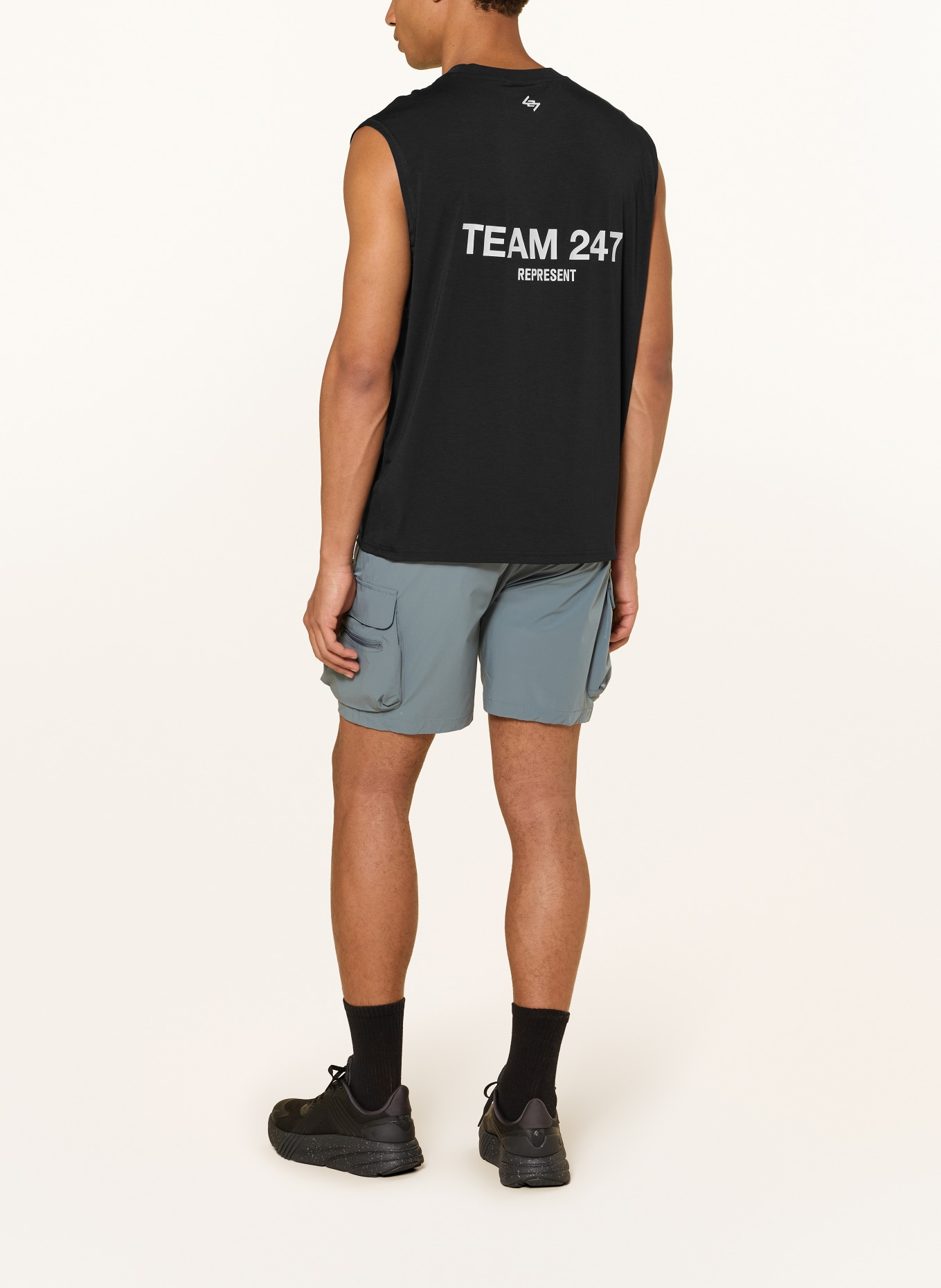 247 REPRESENT Top: SCHWARZ