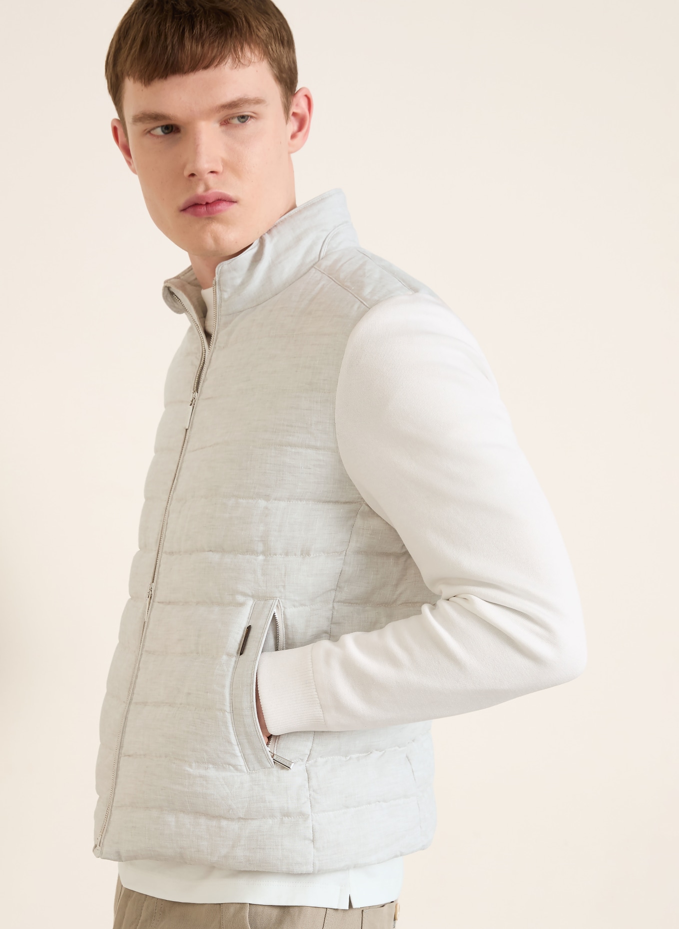 MOORER Donsjack van een mix van materialen met linnen: LICHTGRIJS