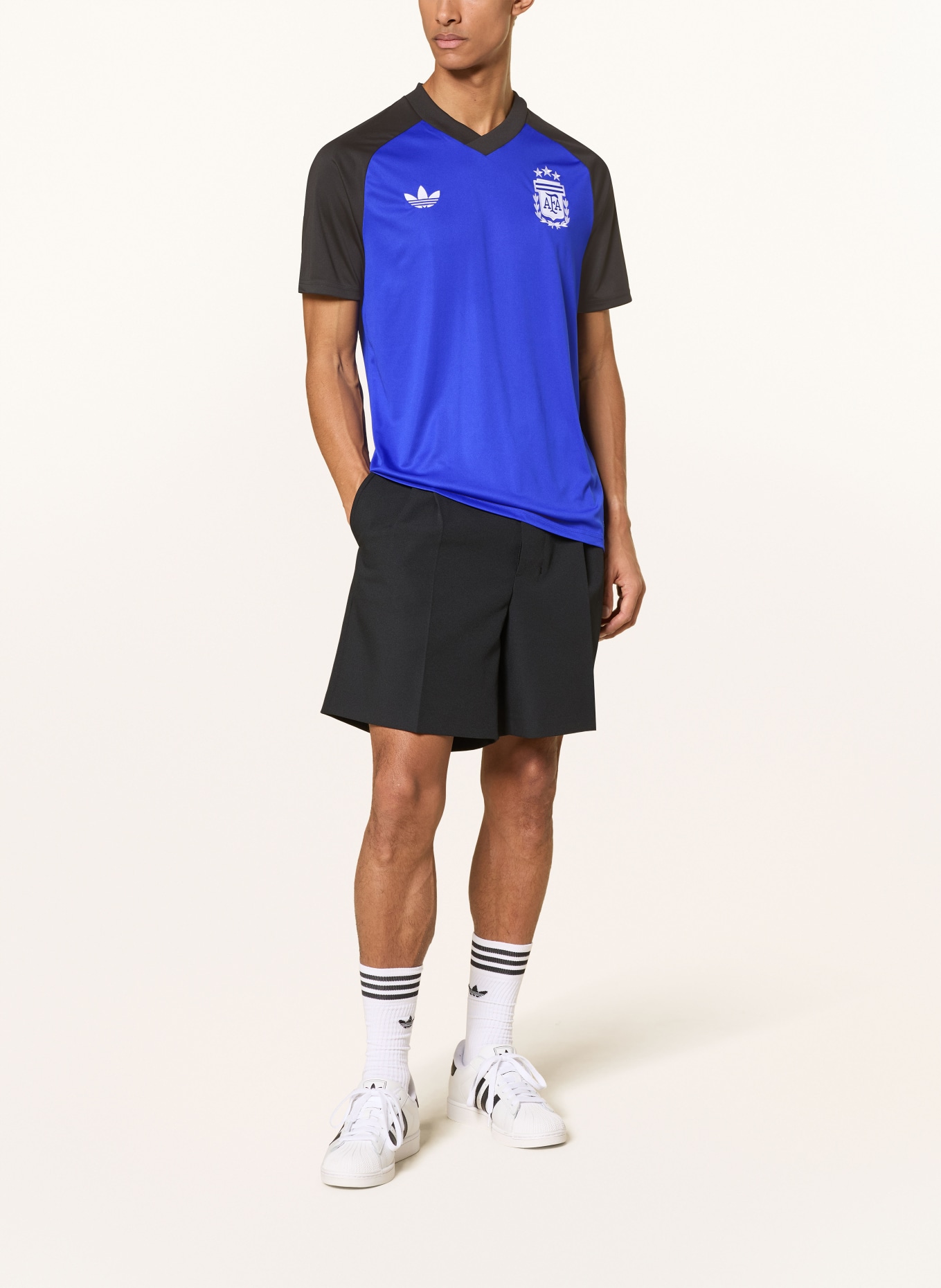 adidas Koszulka rozgrzewkowa ARGENTYNA 26: NIEBIESKI / BIAŁY / CZARNY