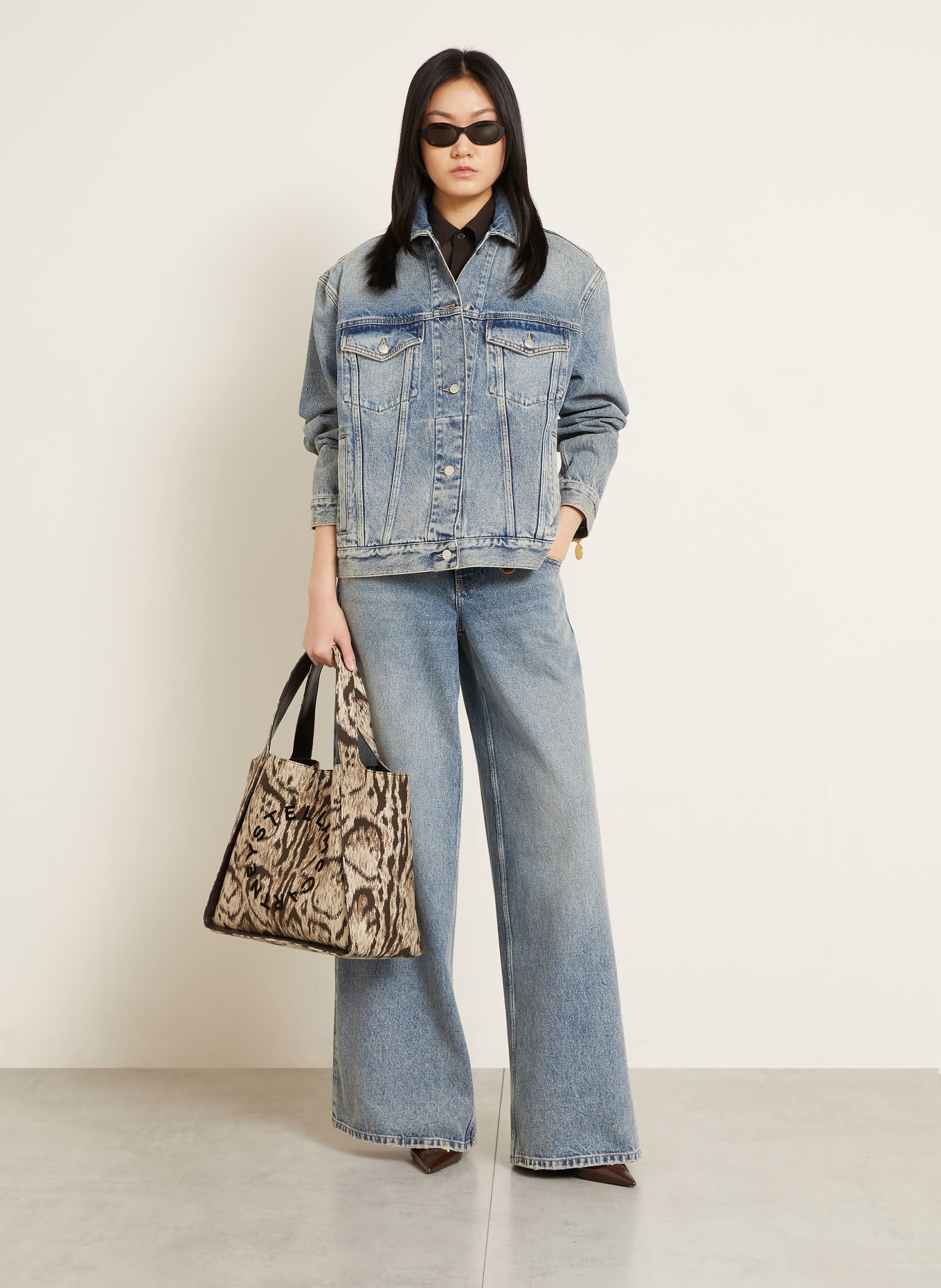 STELLA McCARTNEY Shopper LOGO CLOUD LEOPARD LARGE met etui: MARRON FONCÉ / BEIGE