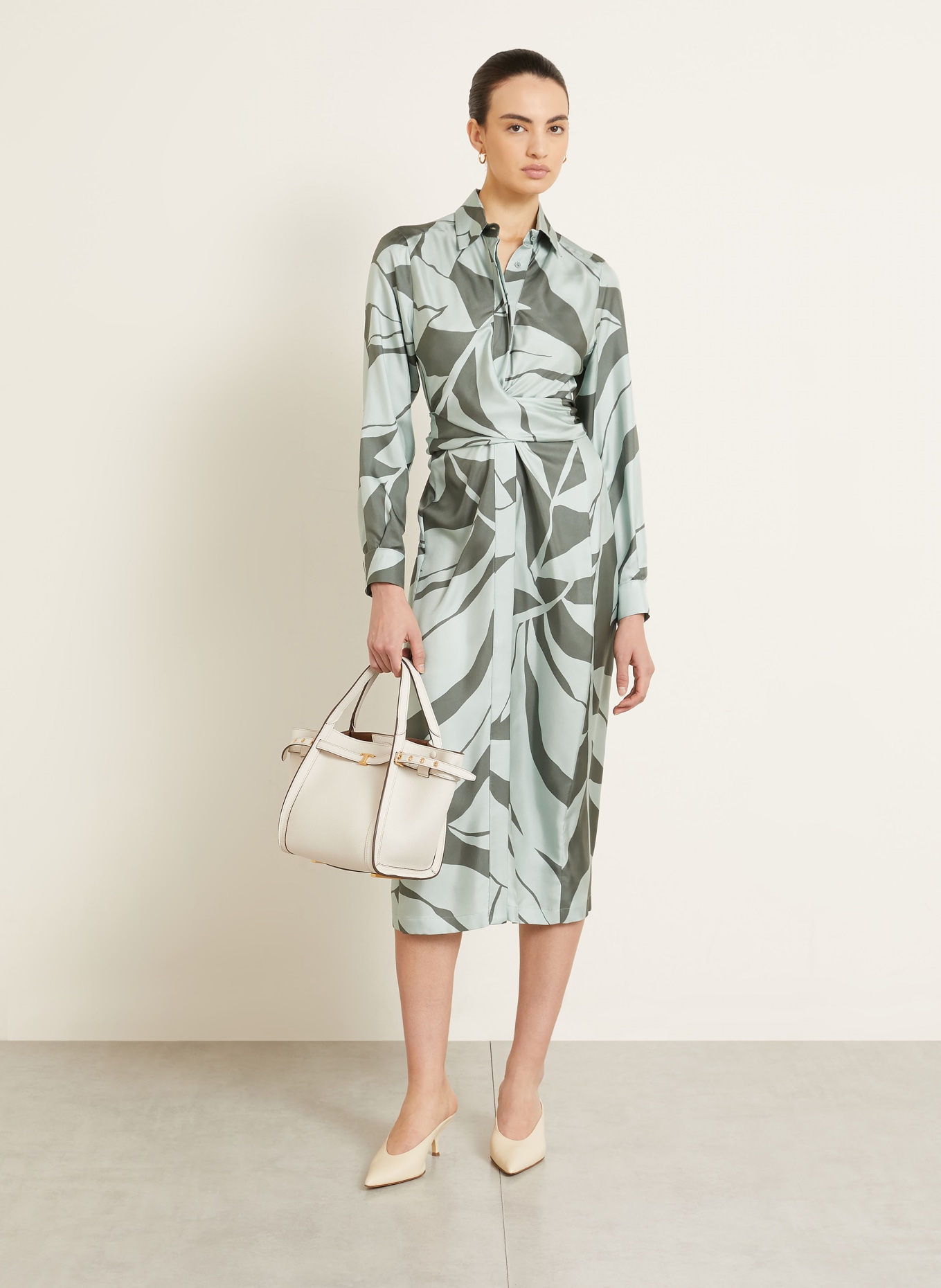 TOD'S Shopper TIM SMALL: CRÈME / GOUD