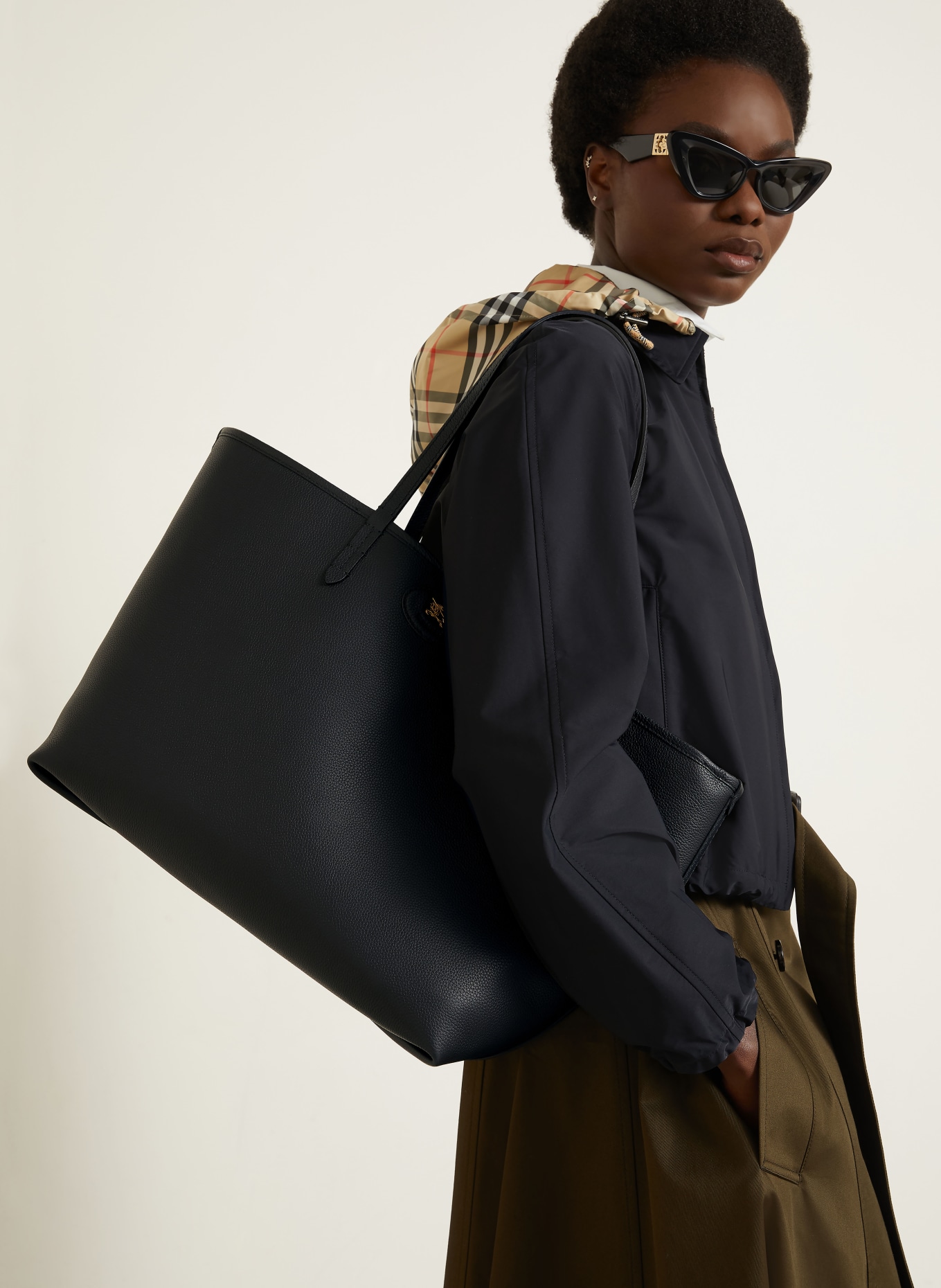 BURBERRY Sac réversible BLOOMSBERRY: NOIR