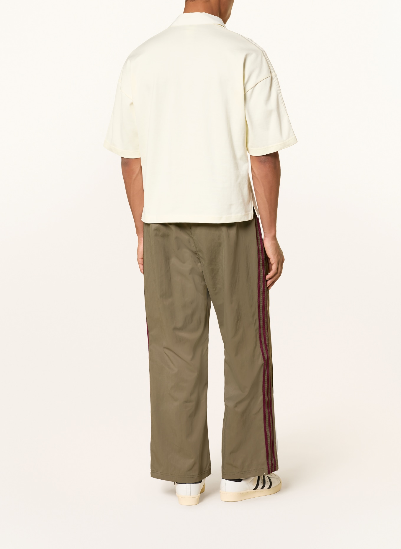 adidas Originals Trainingshose BRITCORE: OLIV / DUNKELROT