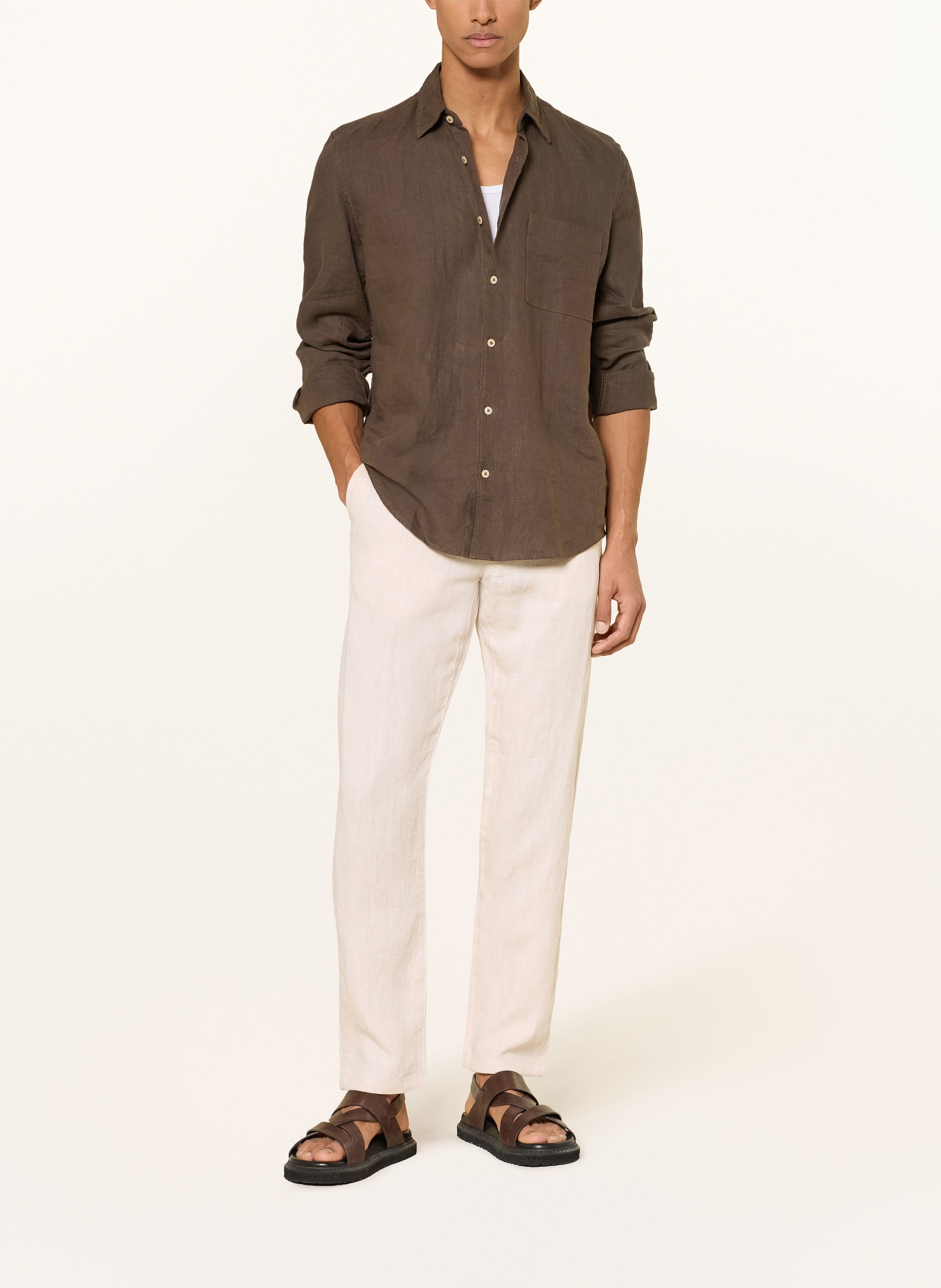 KnowledgeCotton Apparel CHUCK Linen Chinos: DARK BROWN
