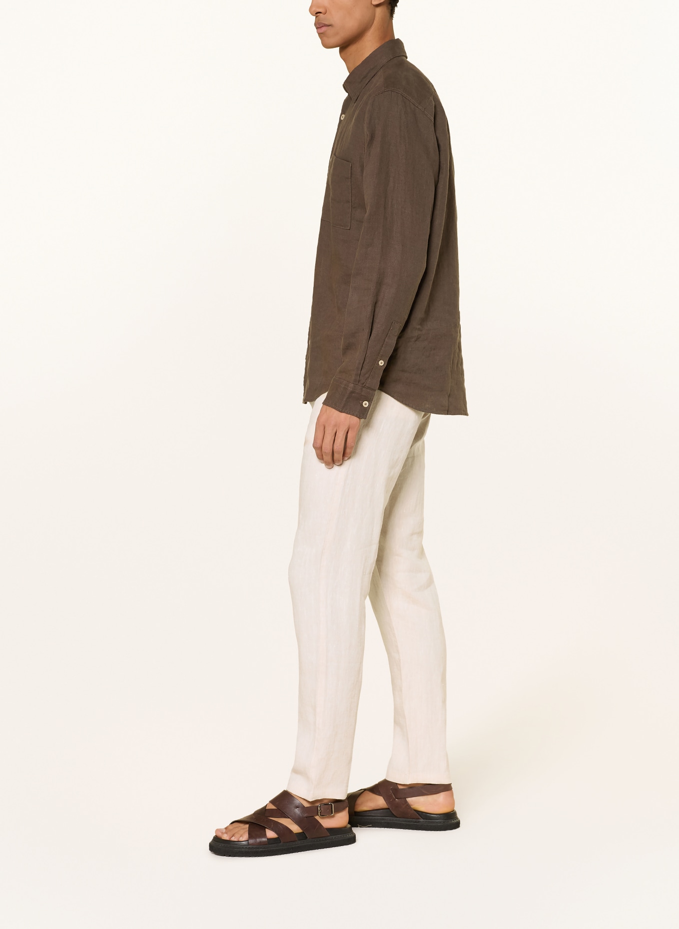 KnowledgeCotton Apparel CHUCK Linen Chinos: DARK BROWN