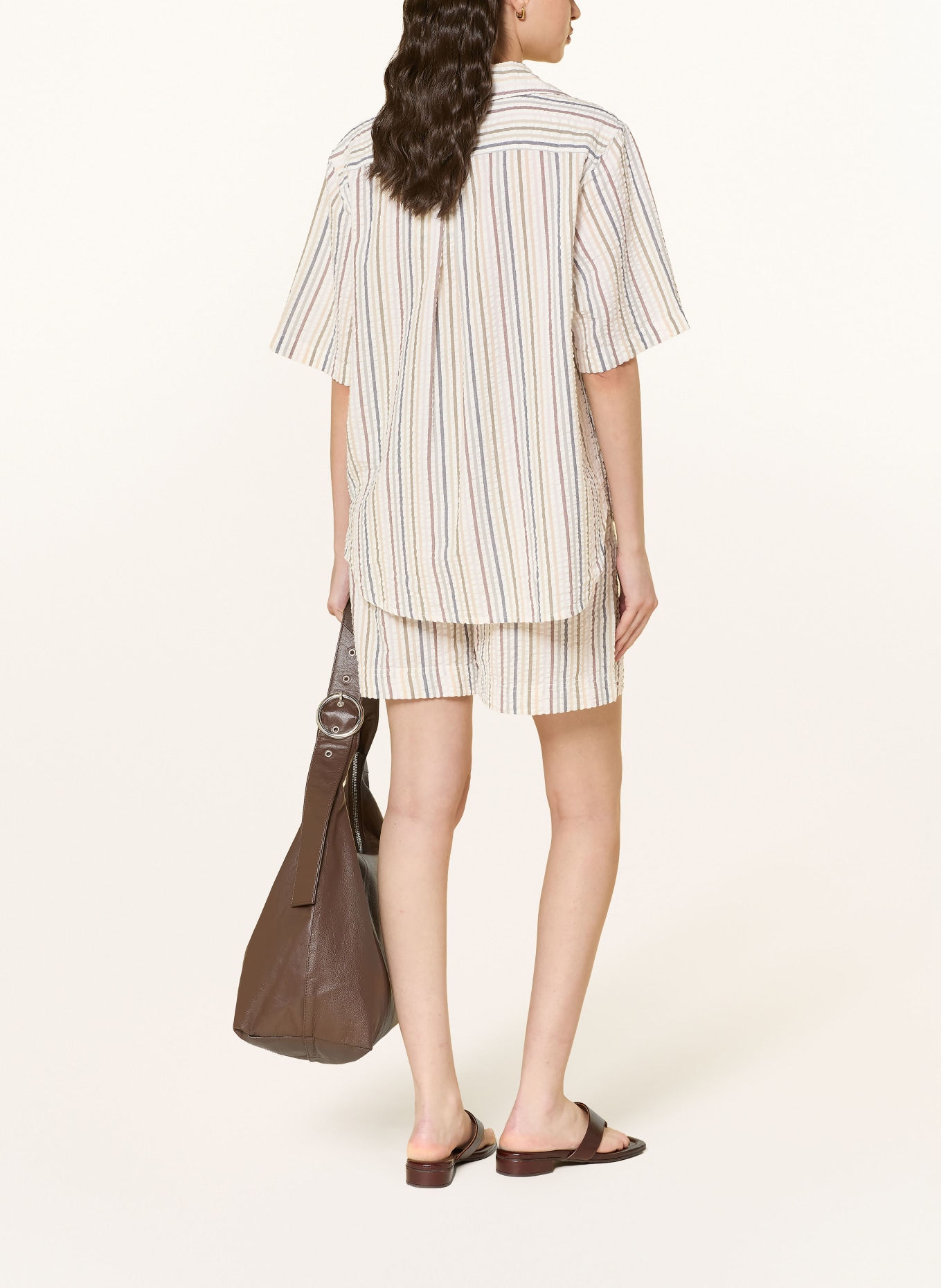 KnowledgeCotton Apparel Korte broek POSEY: ECRU / KAKI / DONKERBLAUW