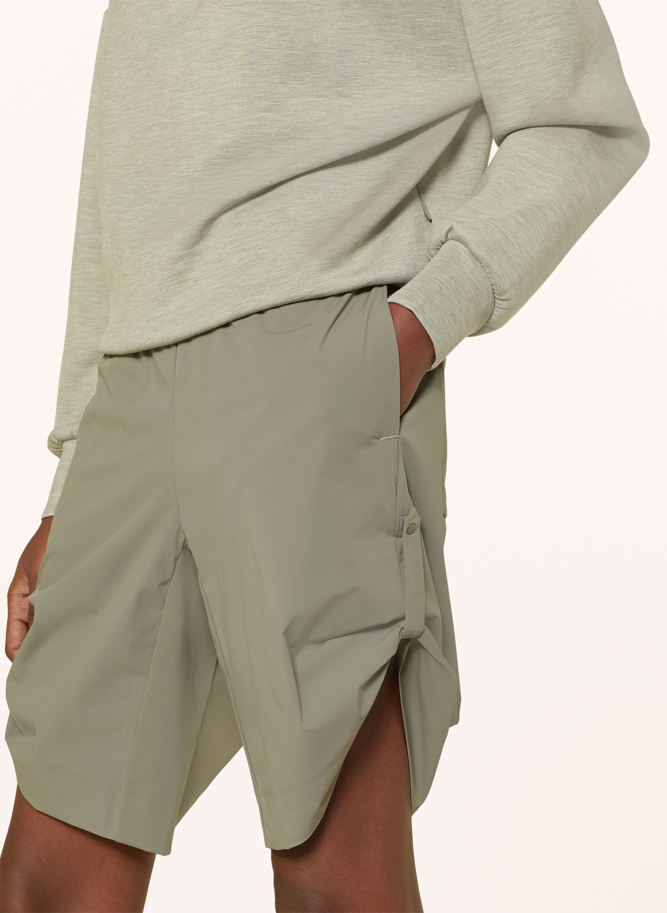 JEANNE BARET SUMATRA trekking shorts: KHAKI