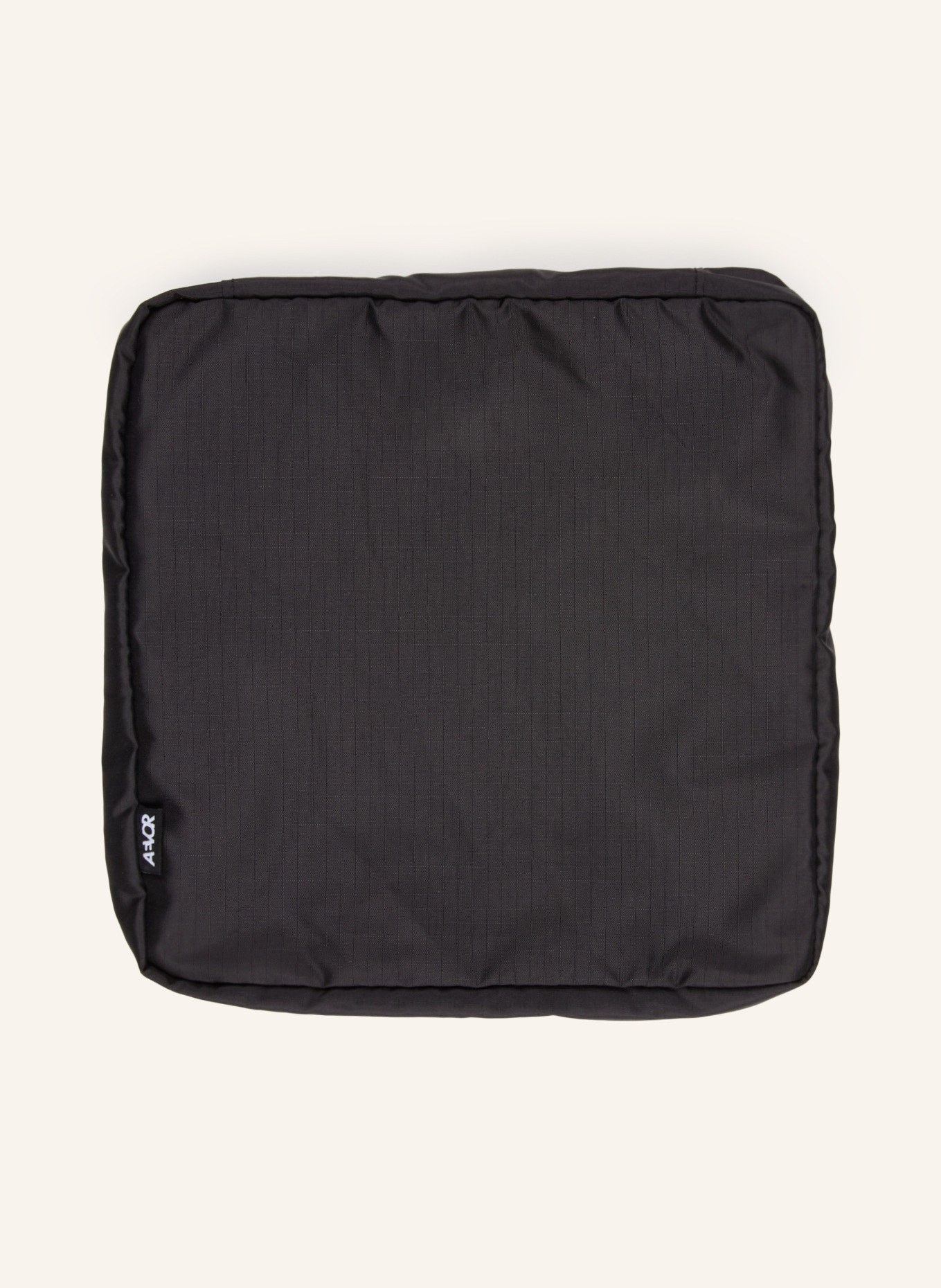 AEVOR Packhilfe MEDIUM: SCHWARZ