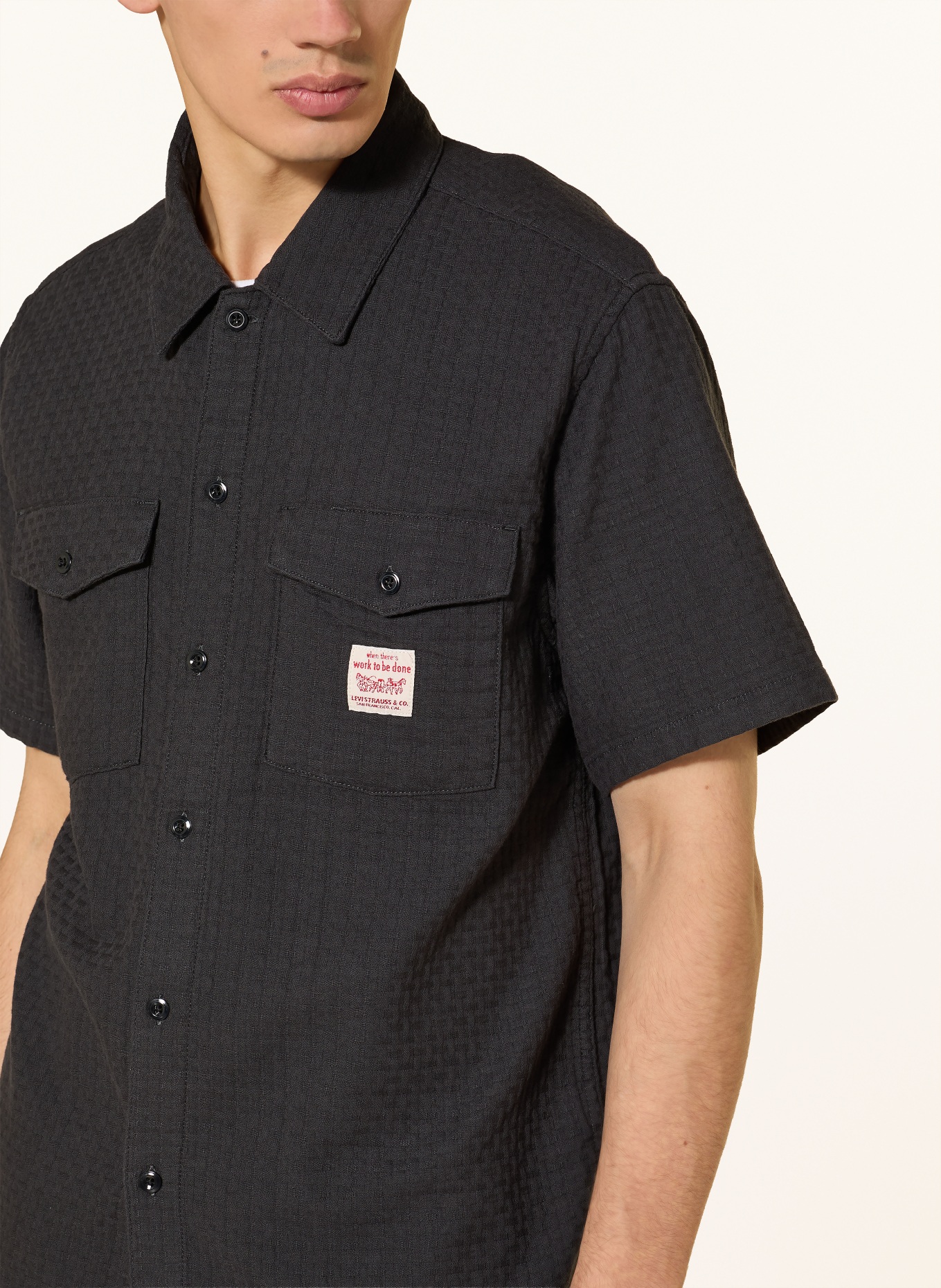 Levi's® Short-sleeved shirt, relaxed fit: BLACK