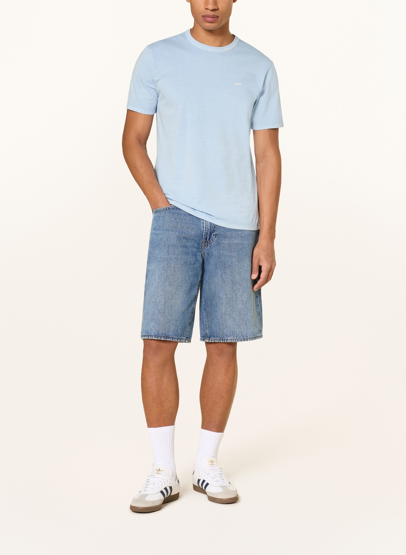 Levi's® T-shirt: BLEU CLAIR