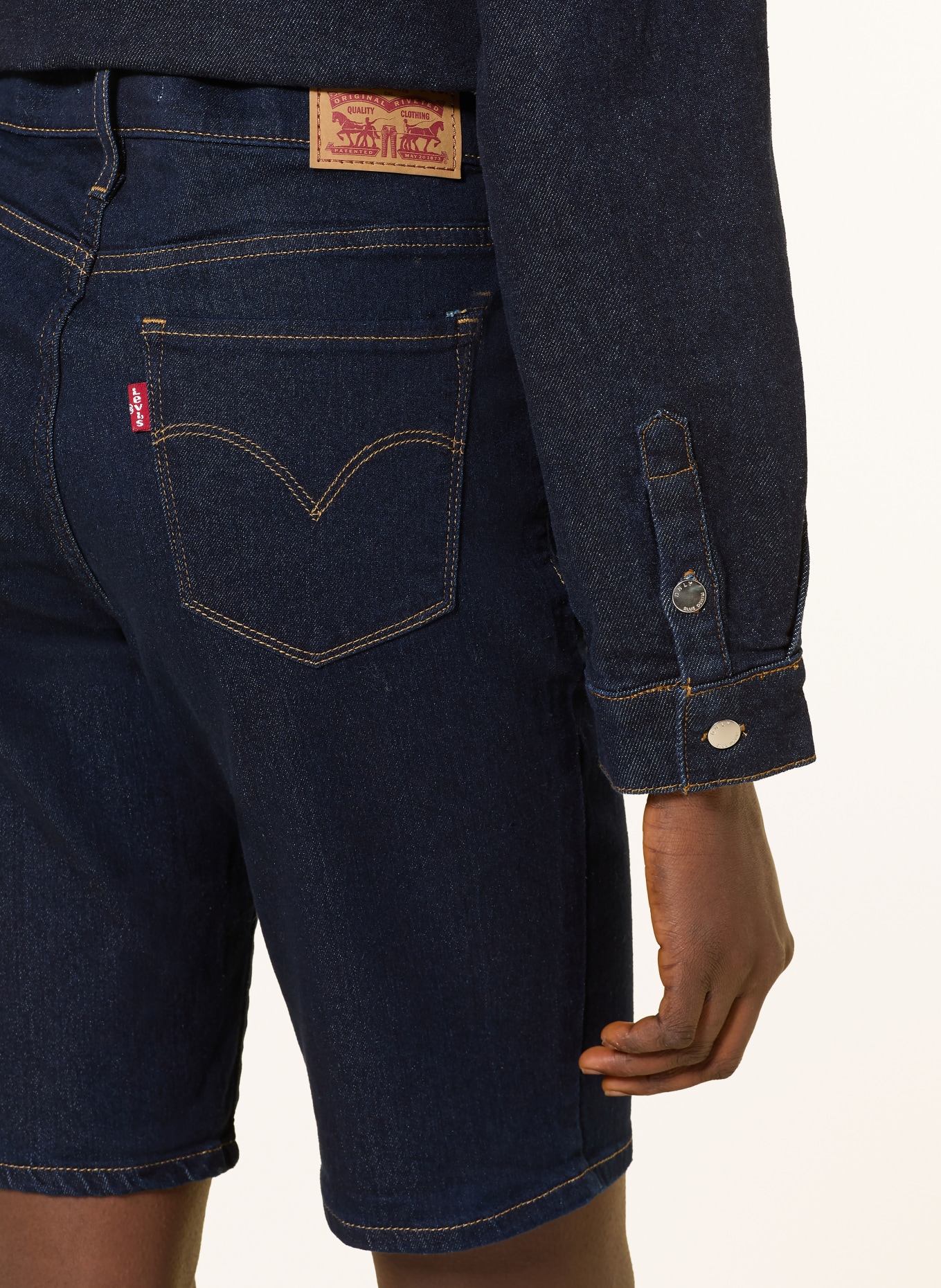 Levi's® Jeans-Bermudas SHAPING BERMUDA: 05 Dark Indigo - Flat Finish