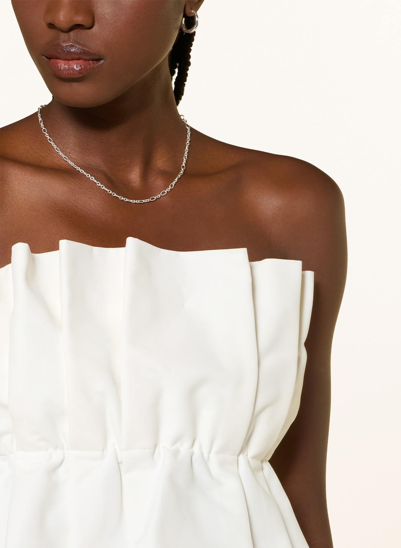 SoSUE Cropped-Top: WEISS