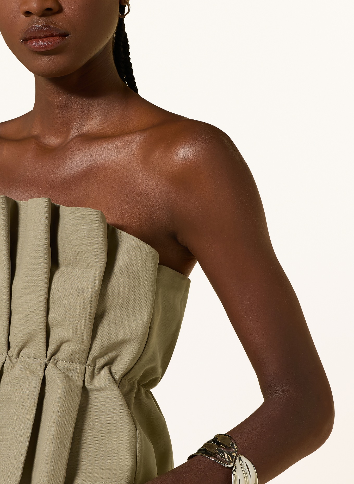 SoSUE Krótki top: OLIWKOWY