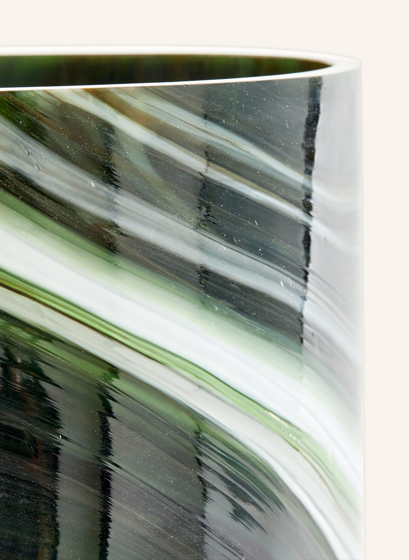 POLSPOTTEN Vaas MARBLED GLASS MEDIUM: DONKERGROEN / CRÈME / GROEN