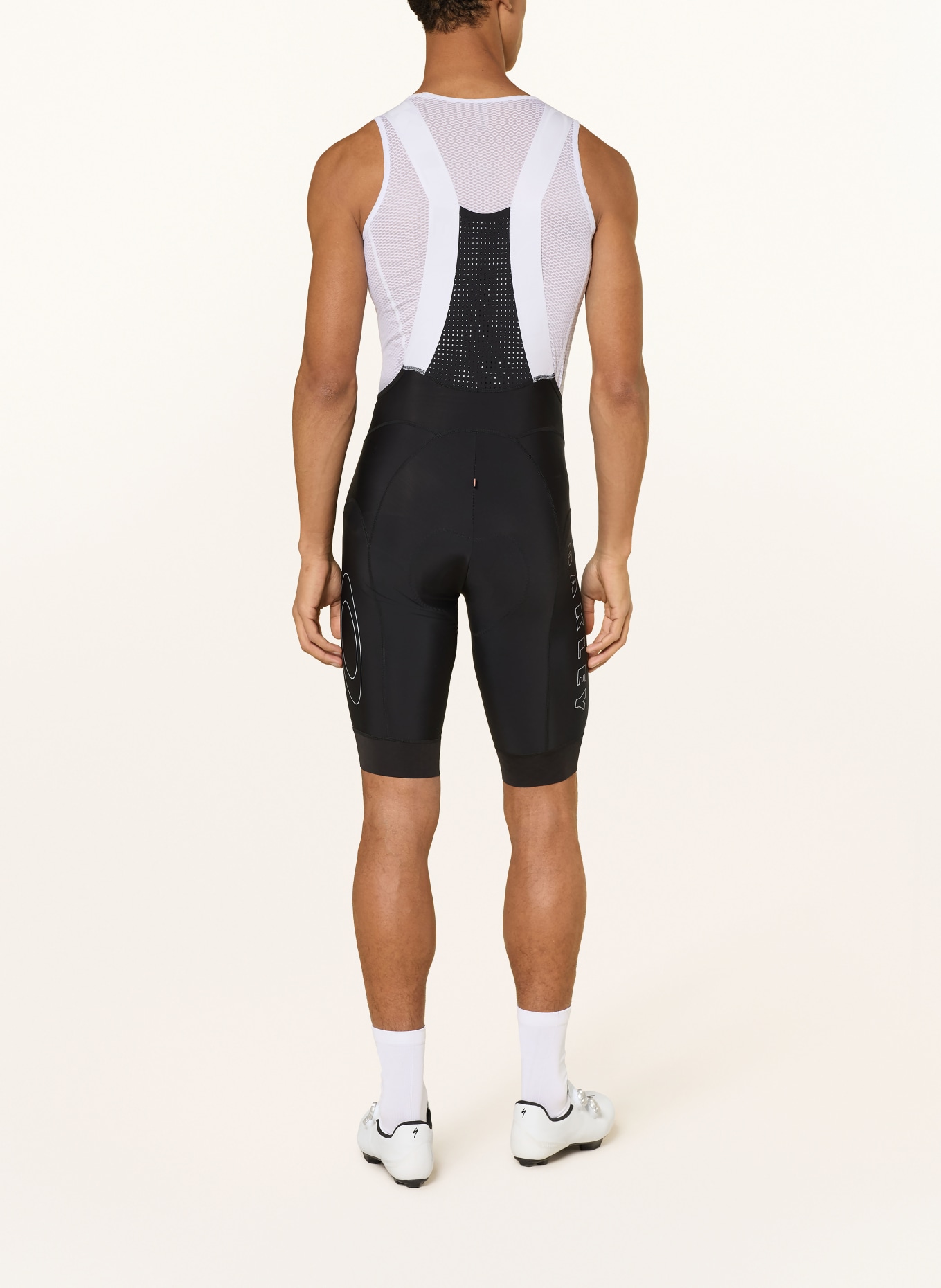 OAKLEY Fietsbroek ENDURANCE TEMPO met bretels en gewatteerd inzetstuk: ZWART / WIT