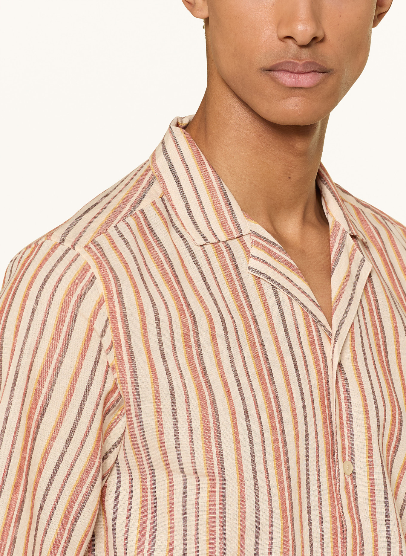 NOWADAYS Short-Sleeve Shirt, Regular Fit: BEIGE / DARK RED / BLACK