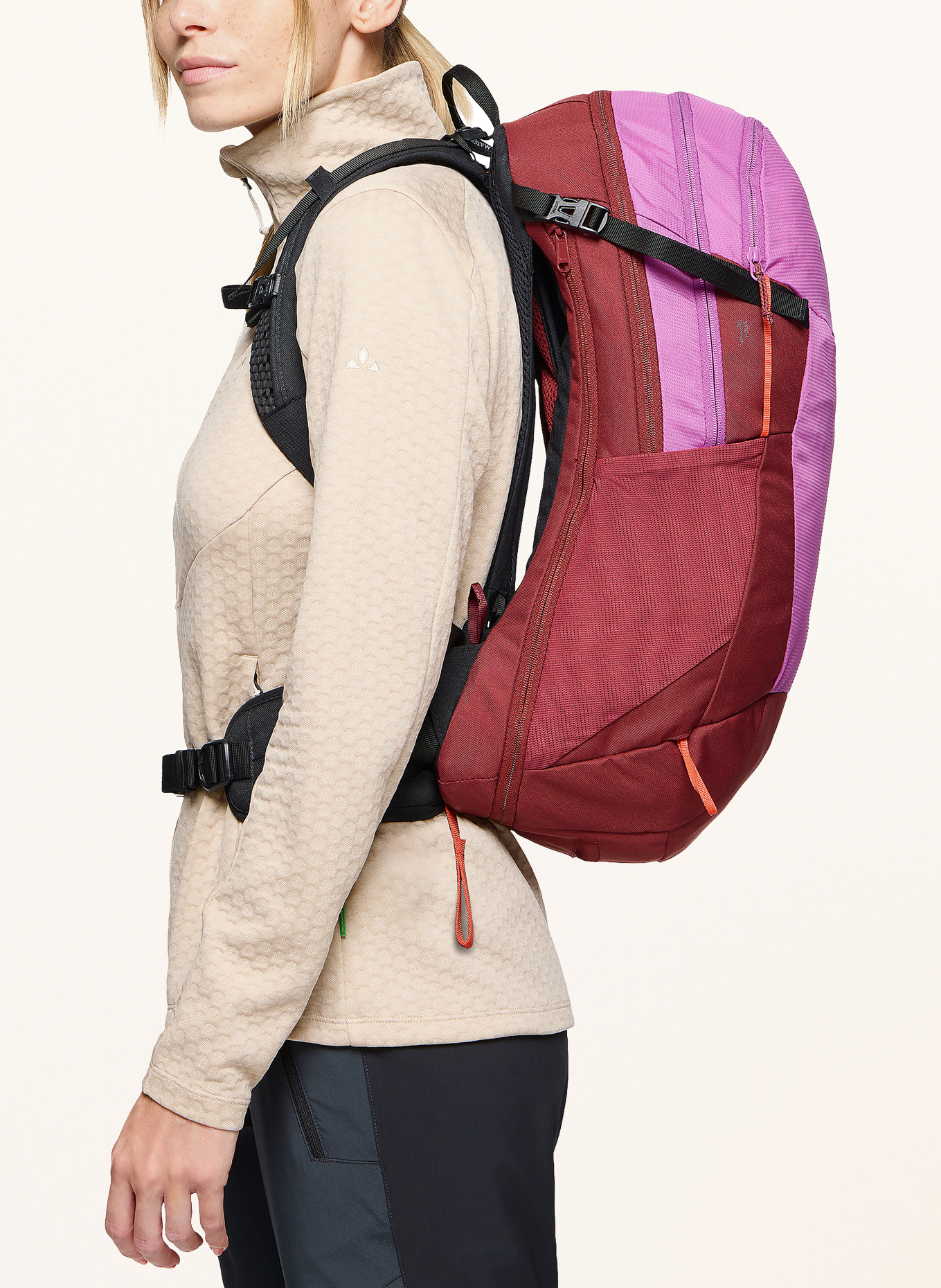 VAUDE Plecak WIZARD 22+4 26 l: CIEMNOCZERWONY / MOCNORÓŻOWY / CZERWONY