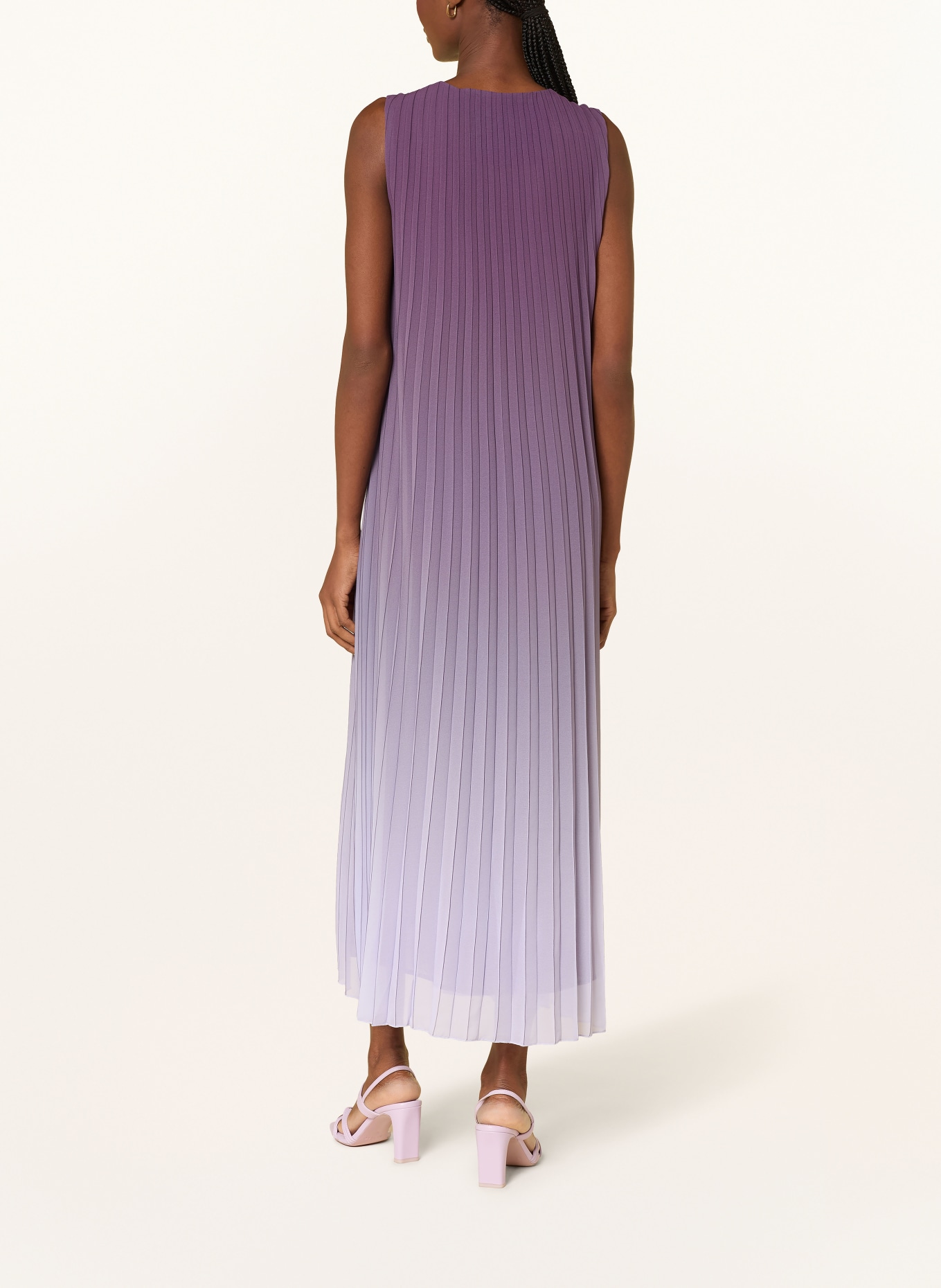 ELENA MIRO Plisseekleid: LILA / HELLLILA