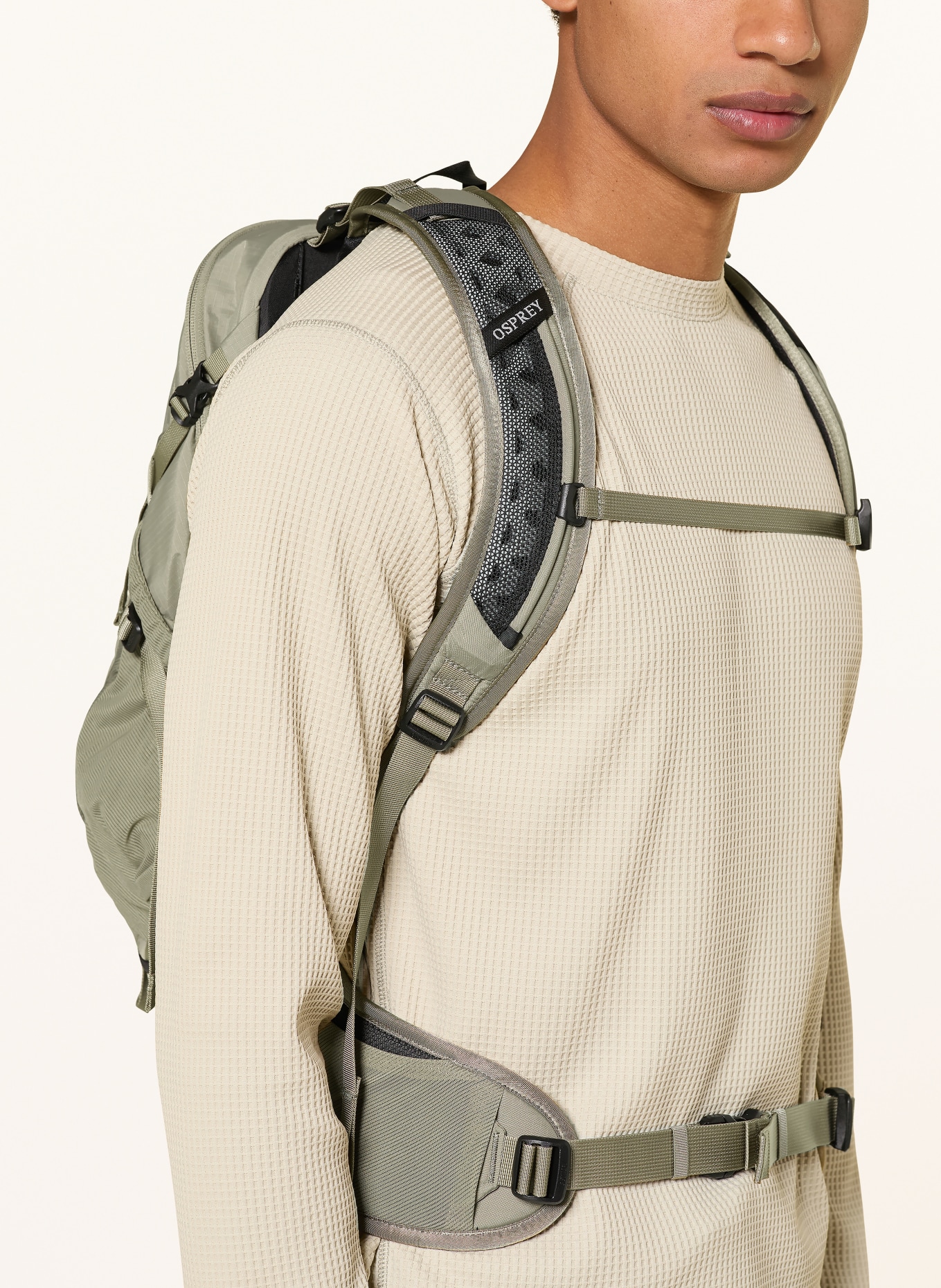 OSPREY Plecak SPORTLITE 25 l: OLIWKOWY / CZARNY