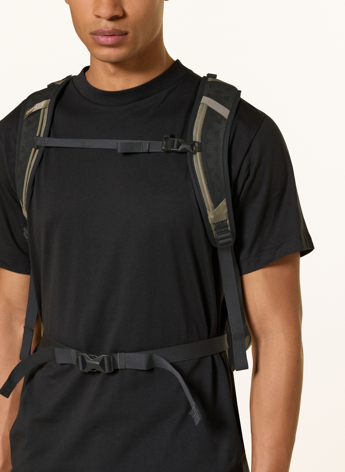 OSPREY Rugzak HIKELITE 26 l: OLIJF / ZWART