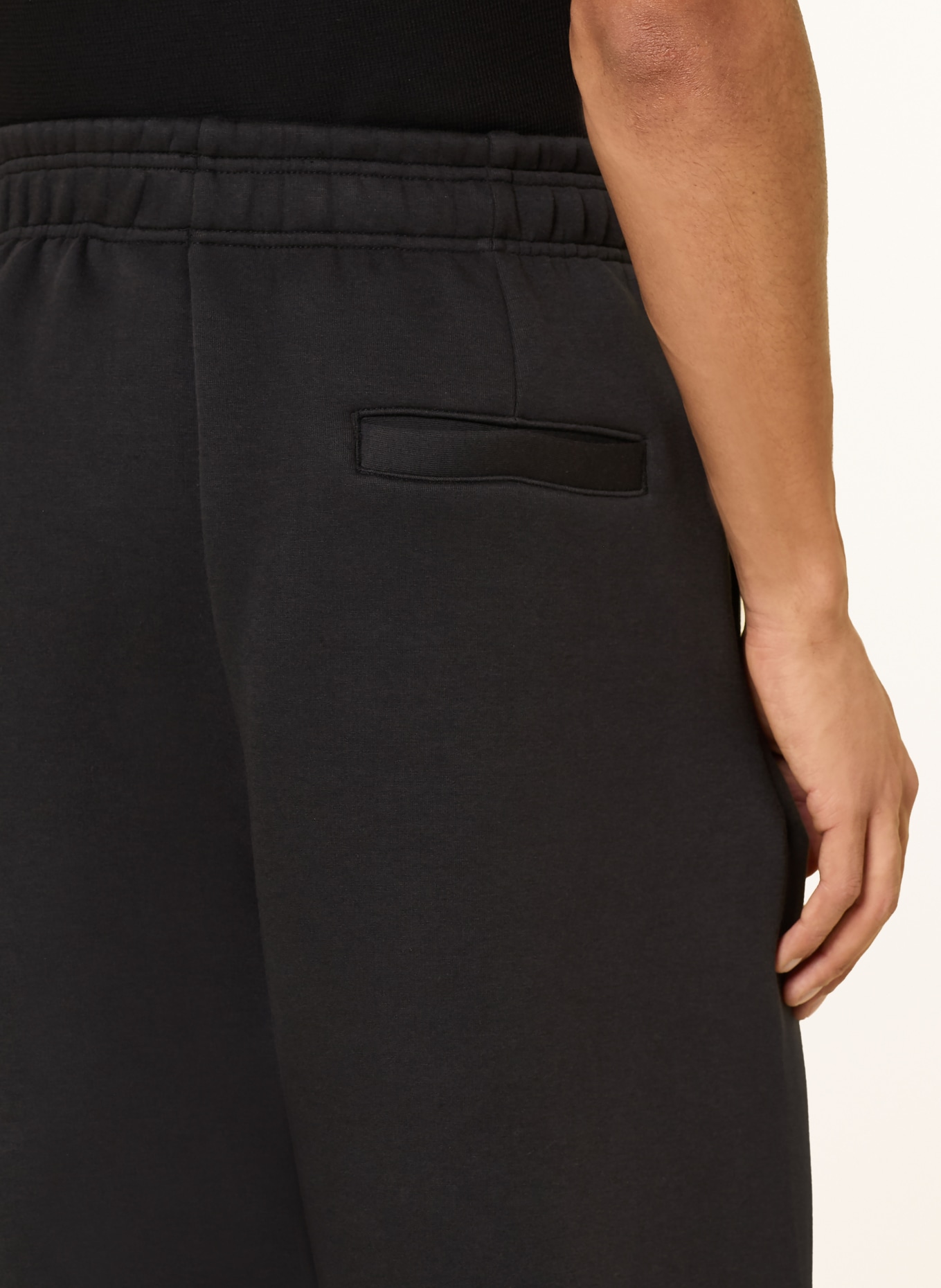 adidas Spodnie dresowe ADIDAS X ENTIRE STUDIOS Z.N.E. UNIFORM: CZARNY