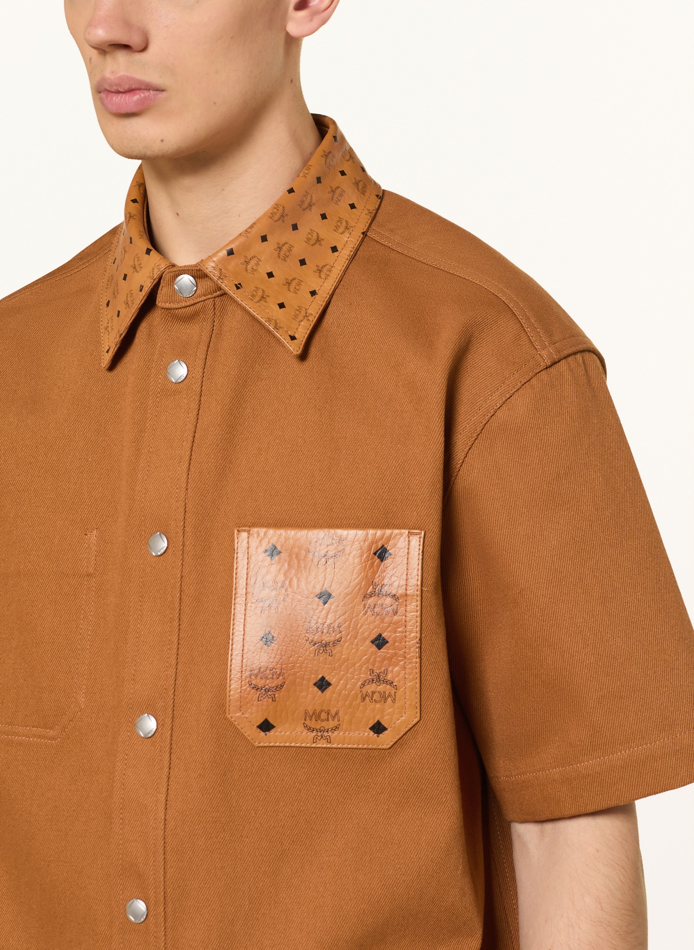 MCM Overhemd met korte mouwen, Comfort Fit: COGNAC / ZWART