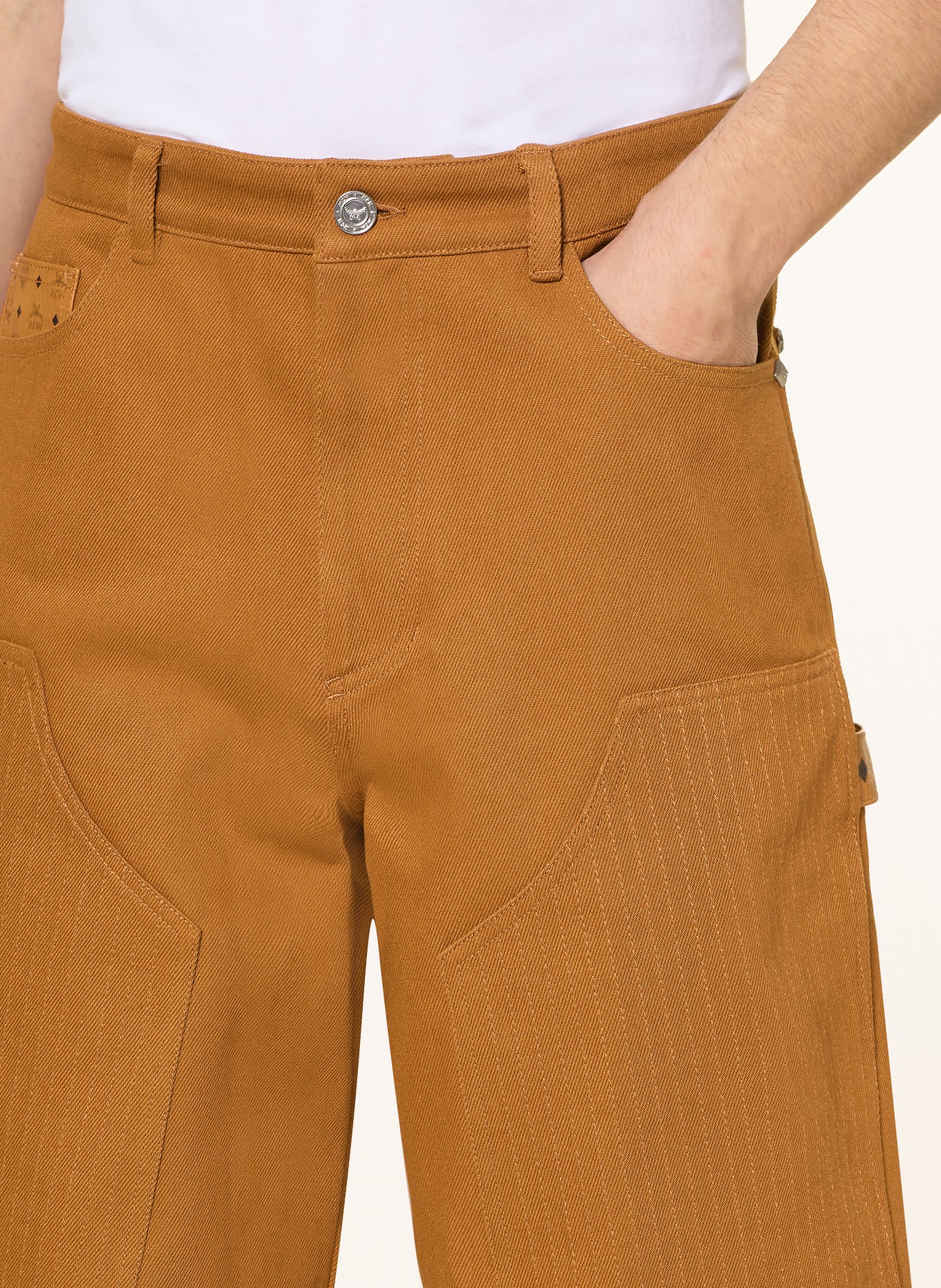 MCM Korte broeken: COGNAC