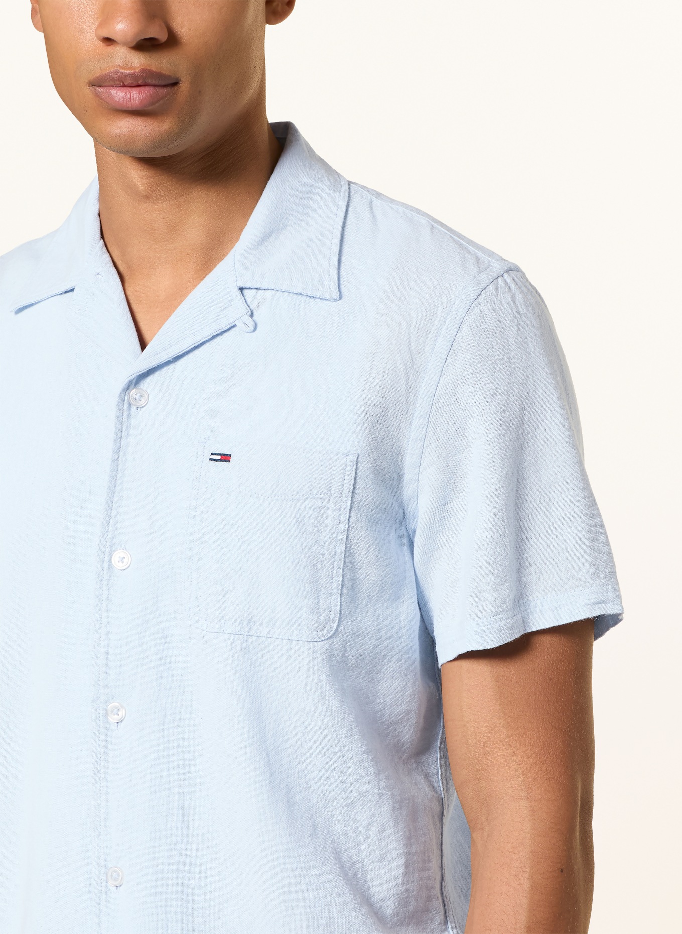 TOMMY JEANS Comfort fit resort shirt with linen: LIGHT BLUE