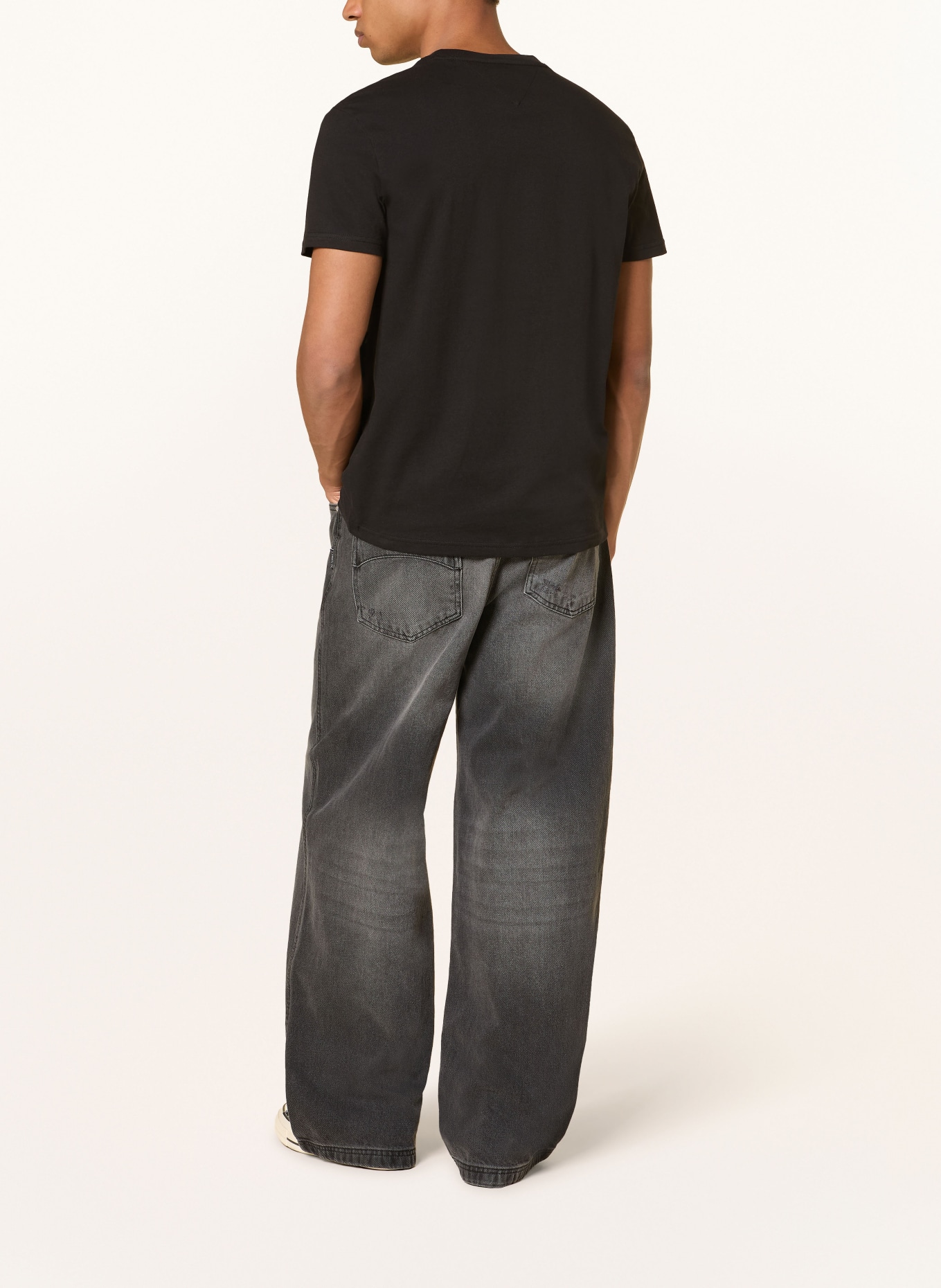 TOMMY JEANS T-Shirt: SCHWARZ / WEISS