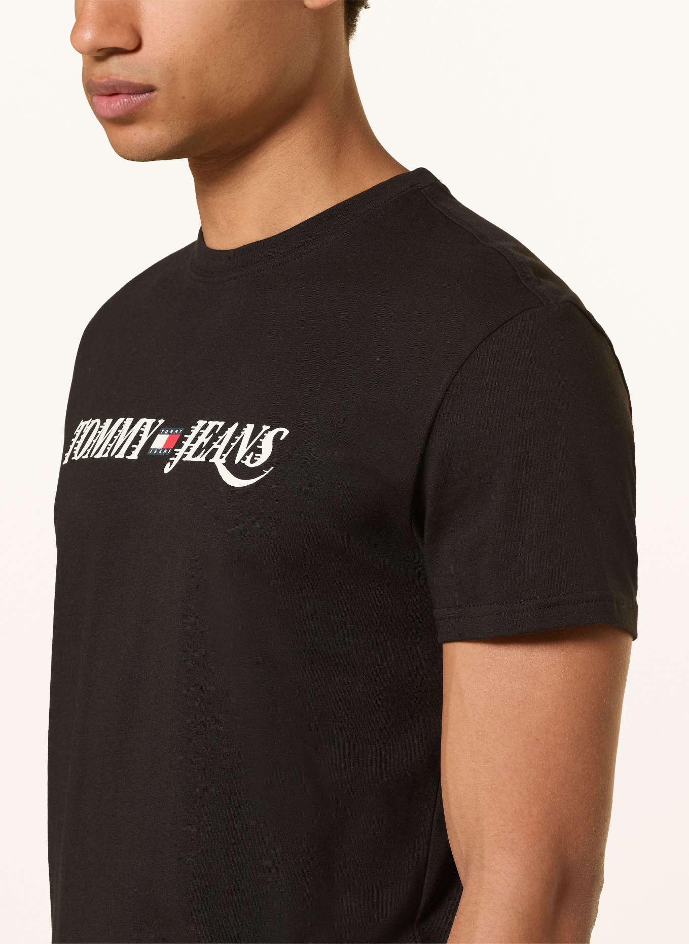 TOMMY JEANS T-Shirt: SCHWARZ / WEISS