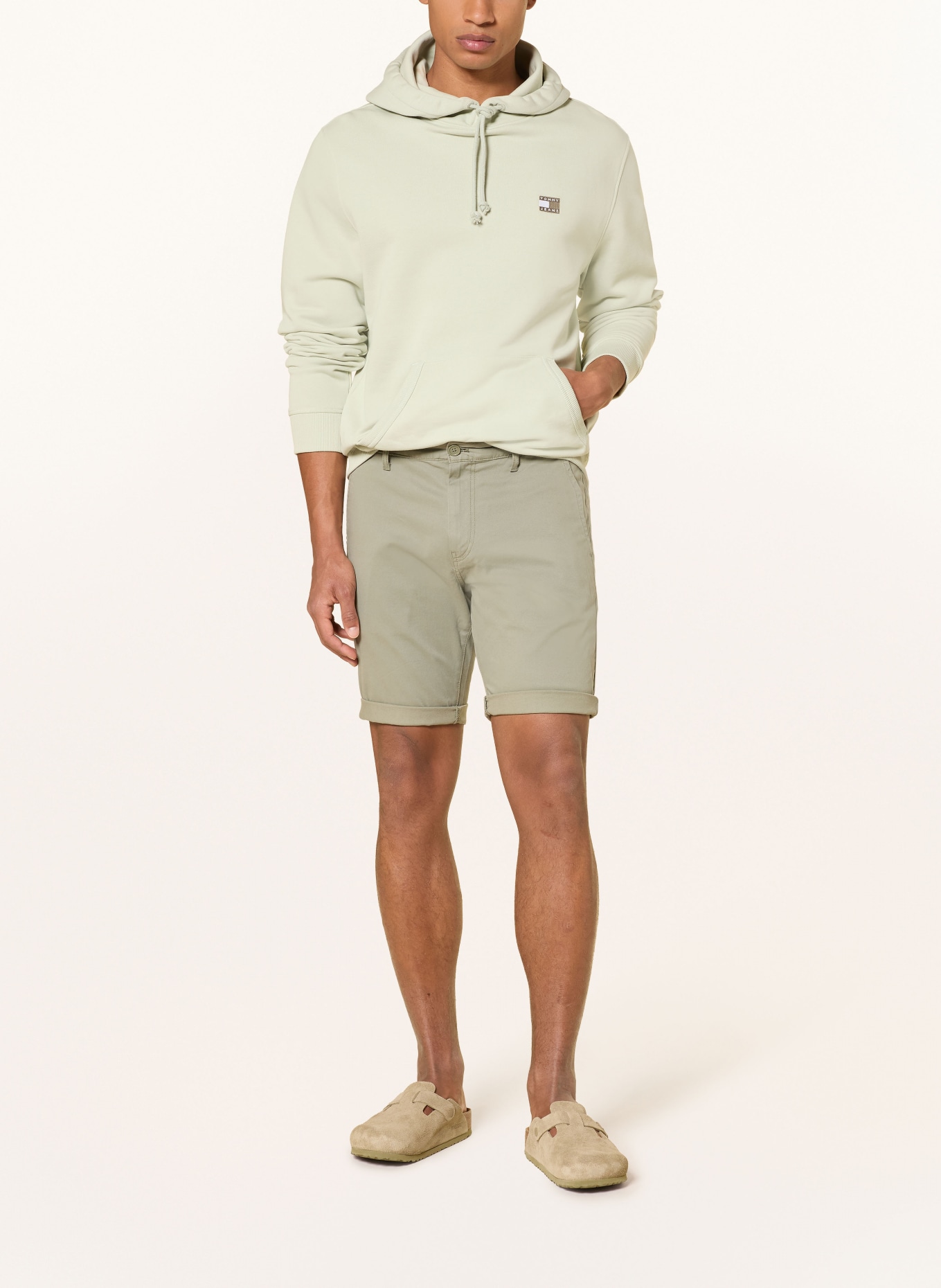 TOMMY JEANS short: OLIVE